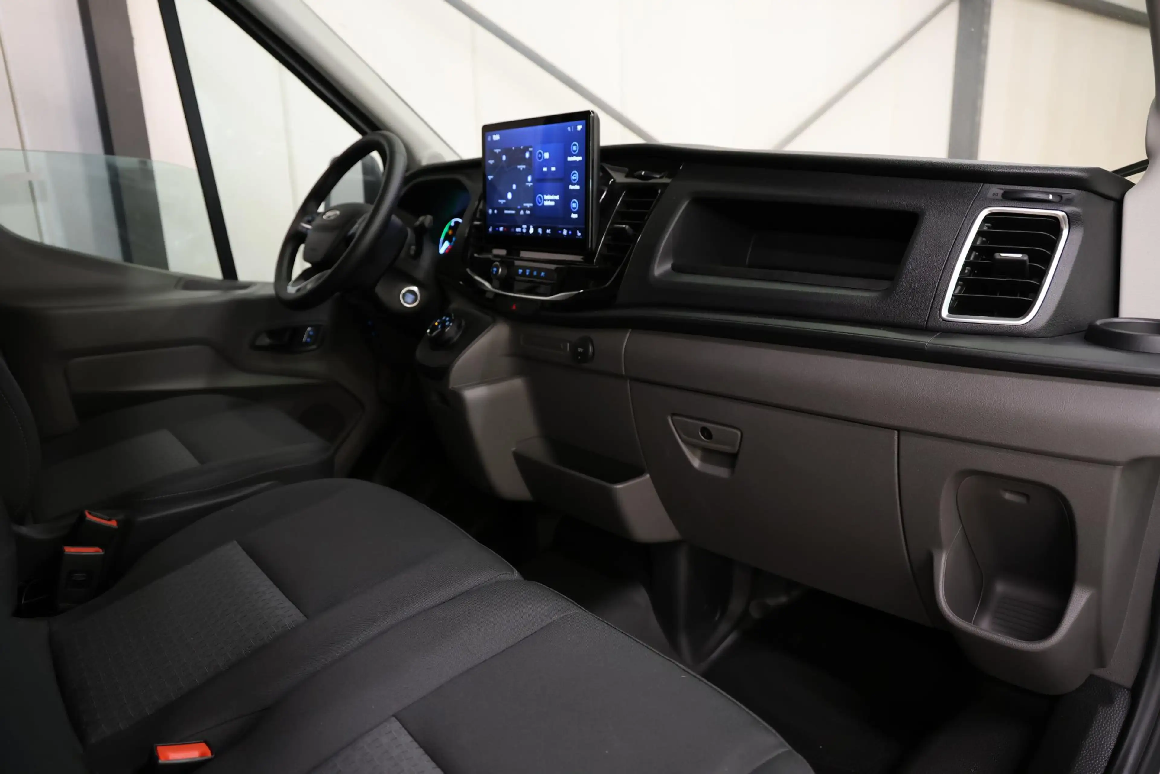 Ford E-Transit 350 L3H1 Trend 68 kWh KIPPER TIPPER ELECTRISCH — photo 3
