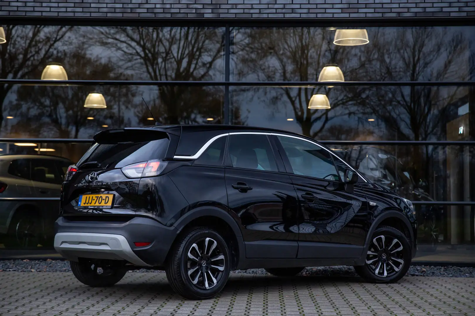 Opel Crossland 1.2 Turbo Elegance Zwart - 2