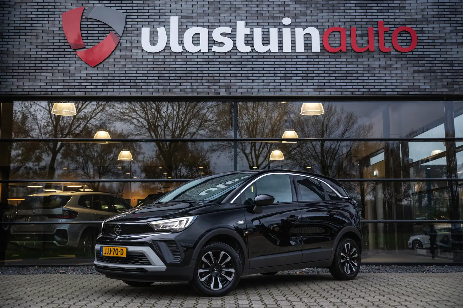 Opel Crossland 1.2 Turbo Elegance Zwart - 1