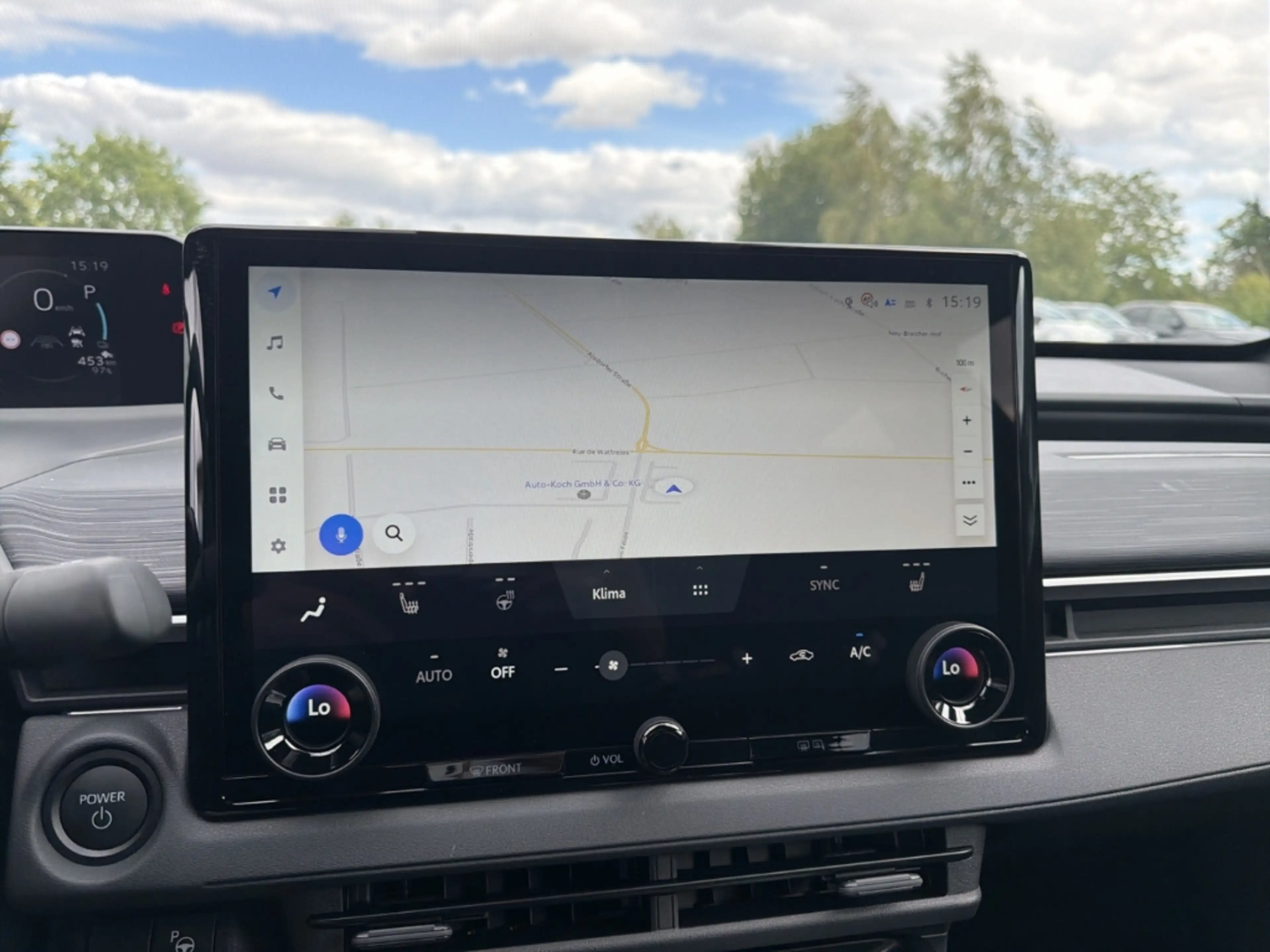 Toyota C-HR+ 252 kW AWD Lounge Panorama Navi Digitales Cockpit — photo 14