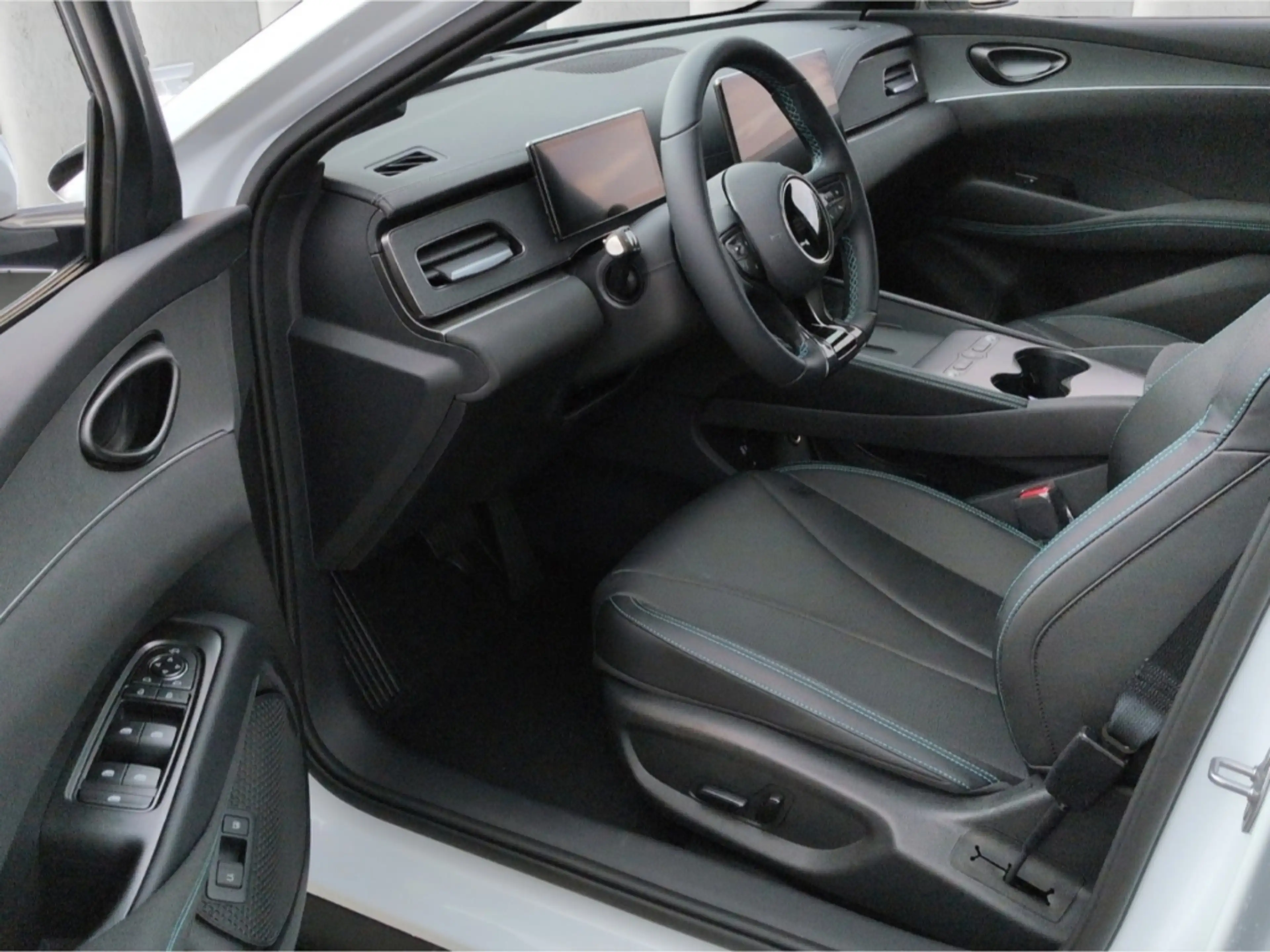 BYD Seal Boost eHybrid*ACC LED Leder — photo 5
