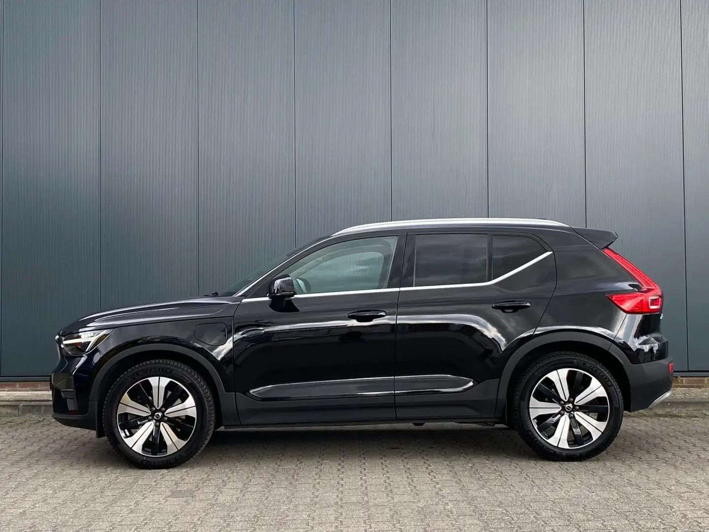 Volvo XC40 1.5 T4 Recharge | Facelift model | CarPlay | Stuur Negro - 2