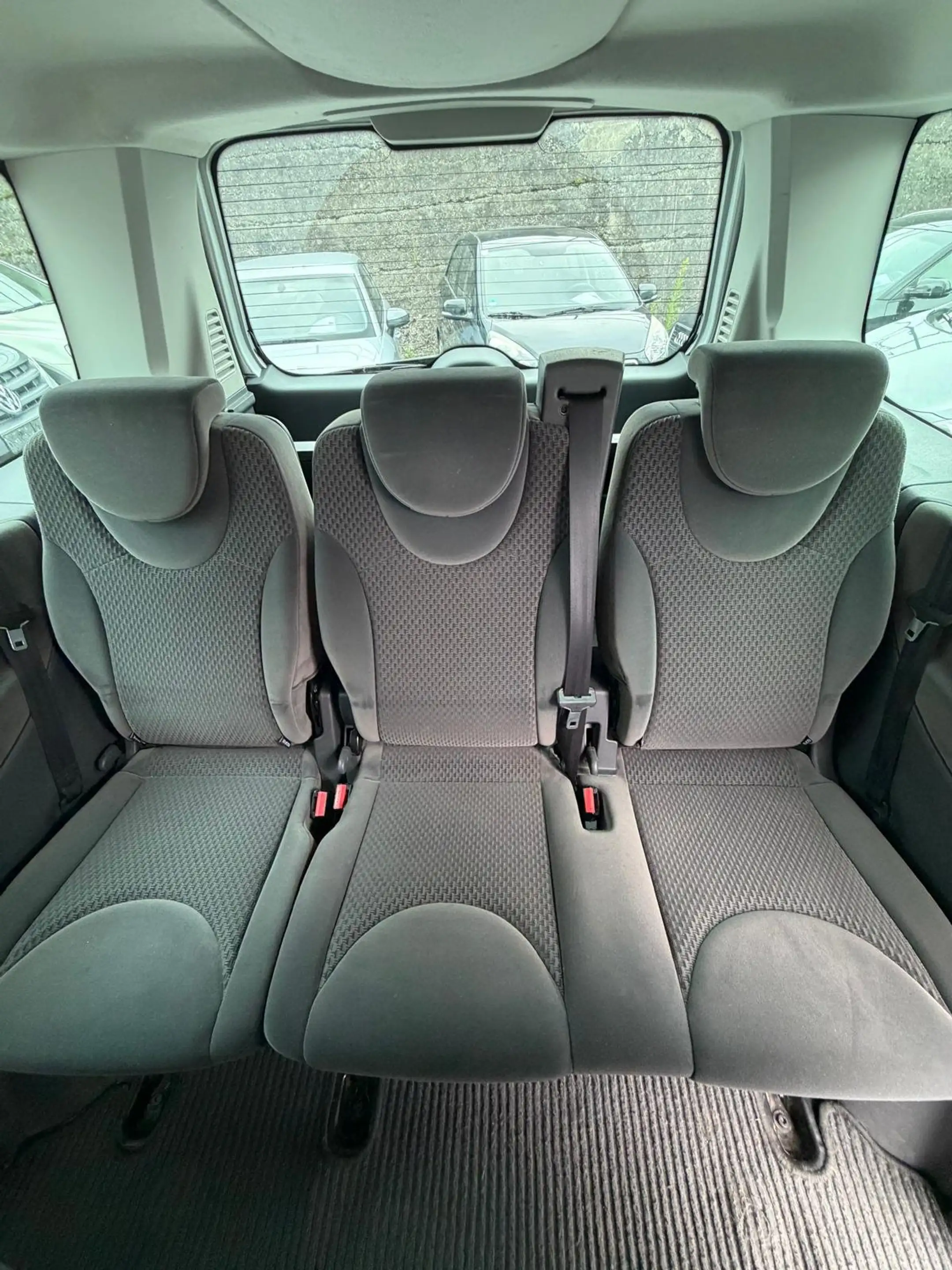 Fiat Scudo Panorama Family L2H1 130 Multijet (5 Sitze) — photo 12
