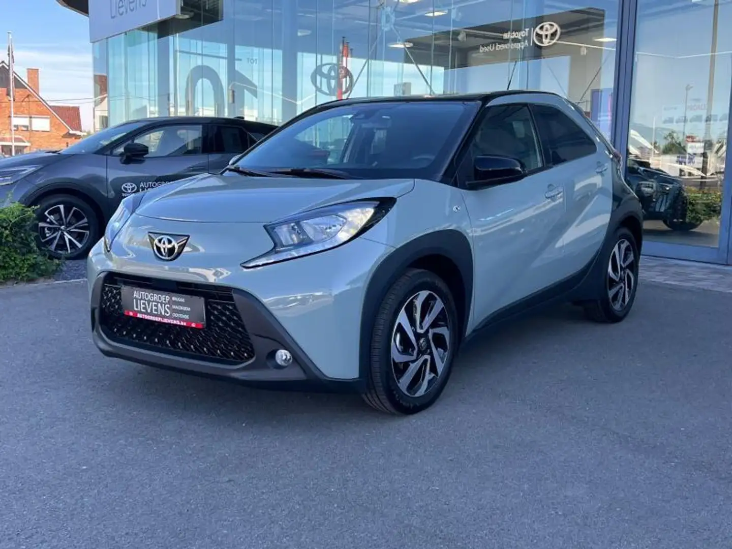 Toyota Aygo X 1.0L MT Pulse Verde - 1