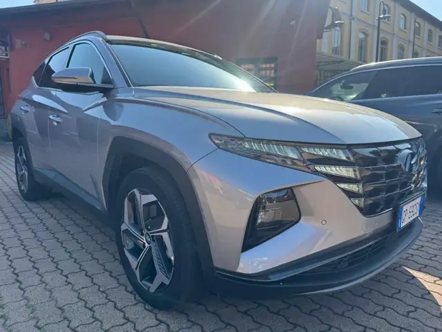 Hyundai Tucson view 2