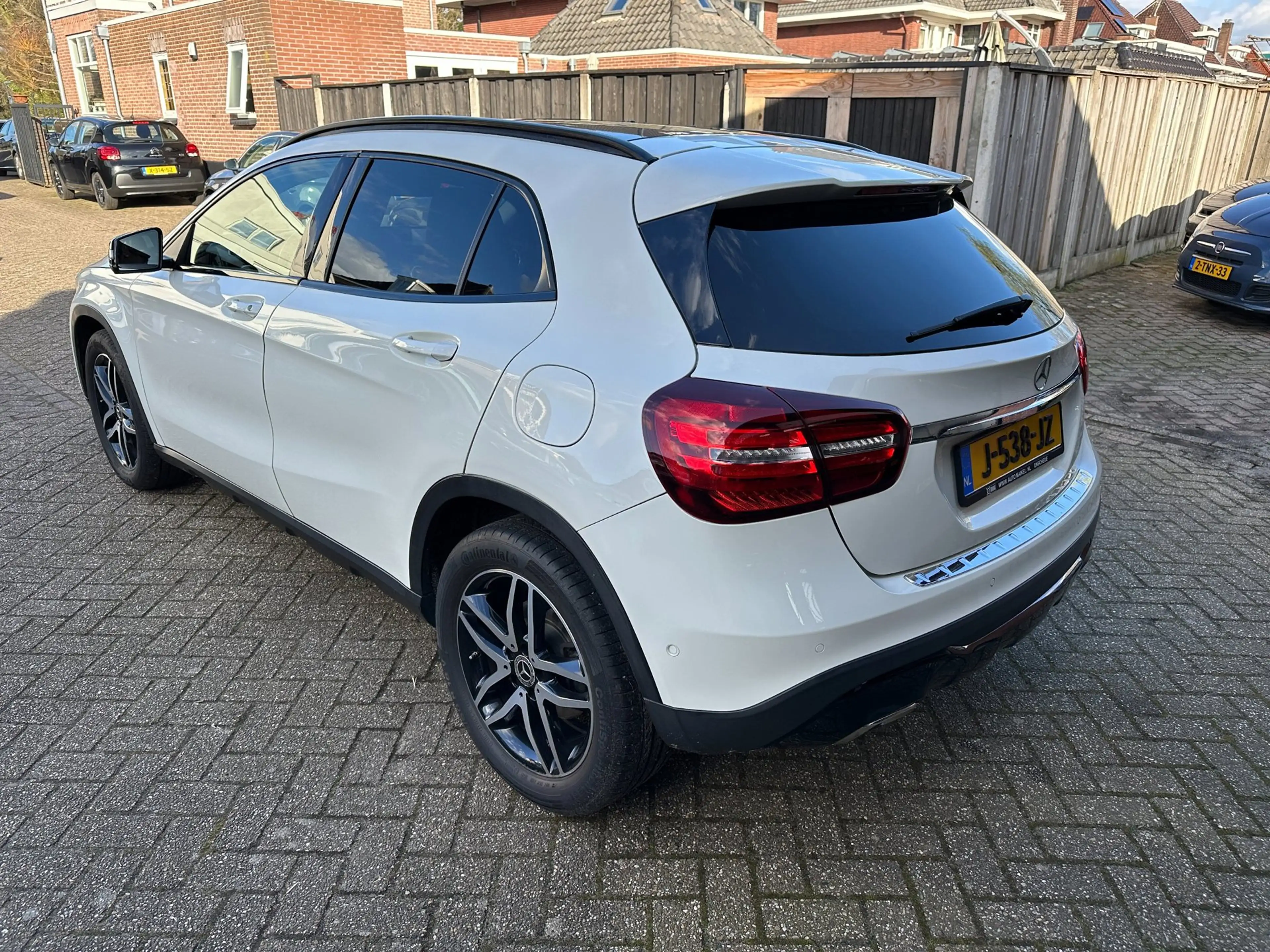 Mercedes-Benz GLA 200 Business AUTOMAAT-NAVI-PDC-CRUISE-AIRCO — photo 4