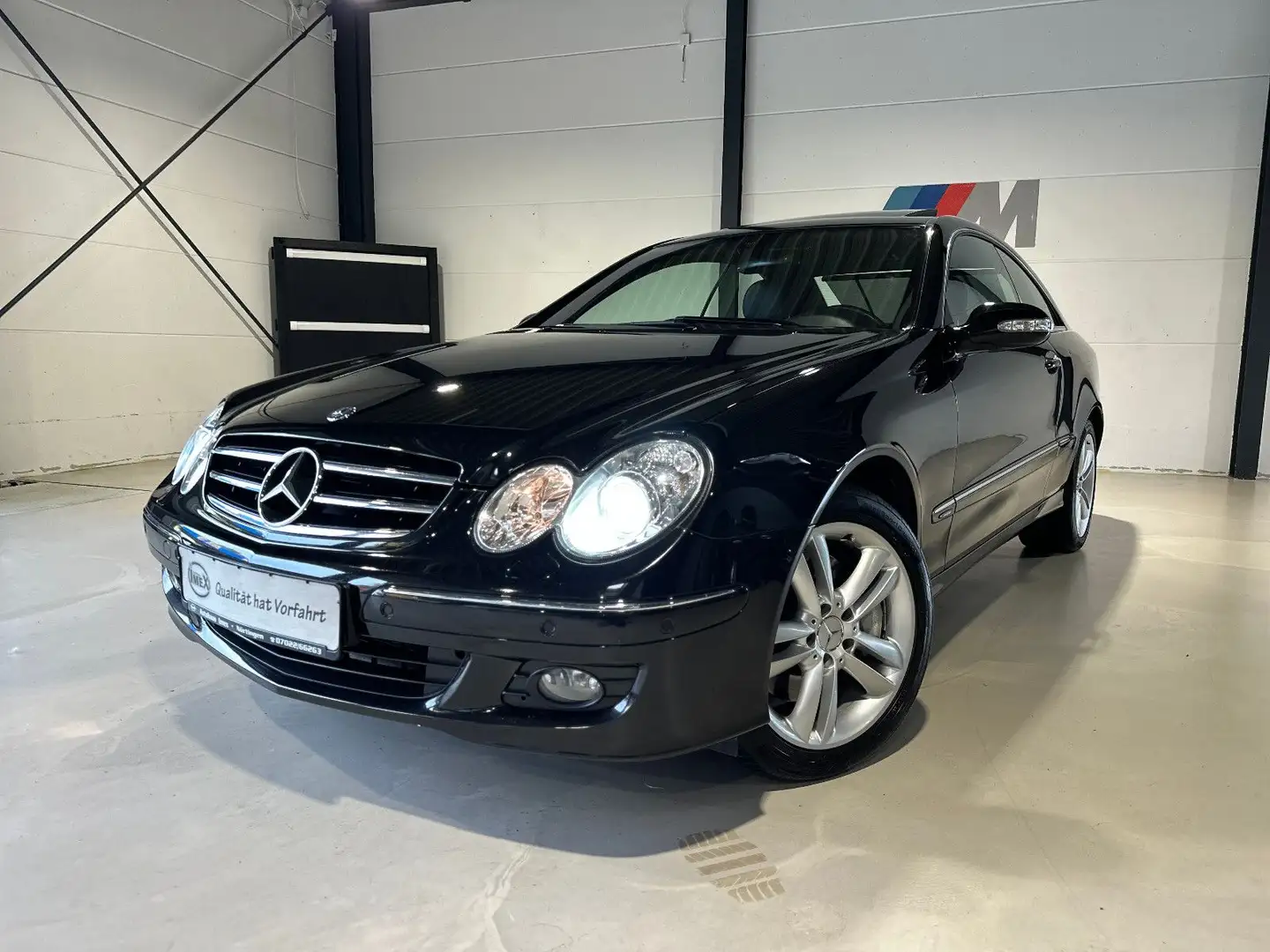 Mercedes-Benz CLK 350 Coupe*XENON*S-DACH*NAVI*LEDER*2*HAND*H&K Schwarz - 1