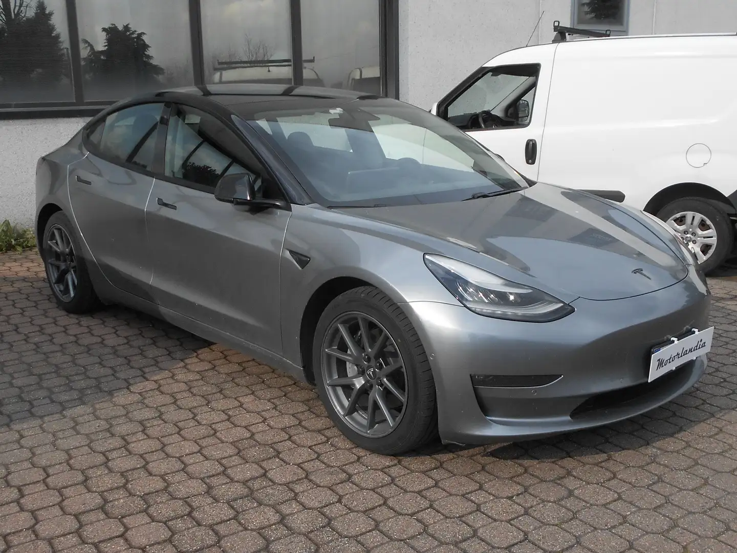 Tesla Model 3 Long Range Dual Motor AWD Grigio - 2