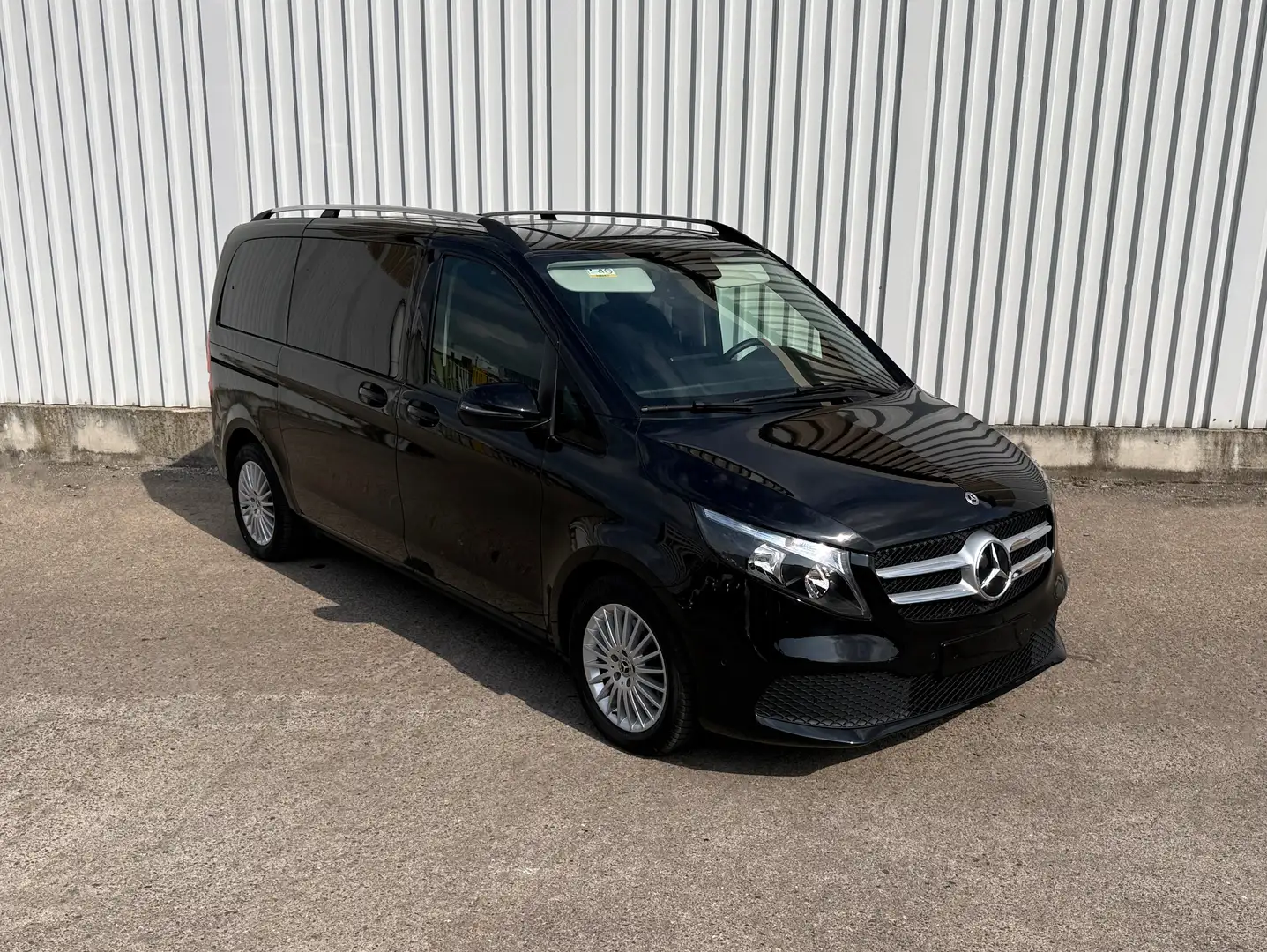 Mercedes-Benz V 220 V 220 d EDITION kompakt (447.811) Schwarz - 1