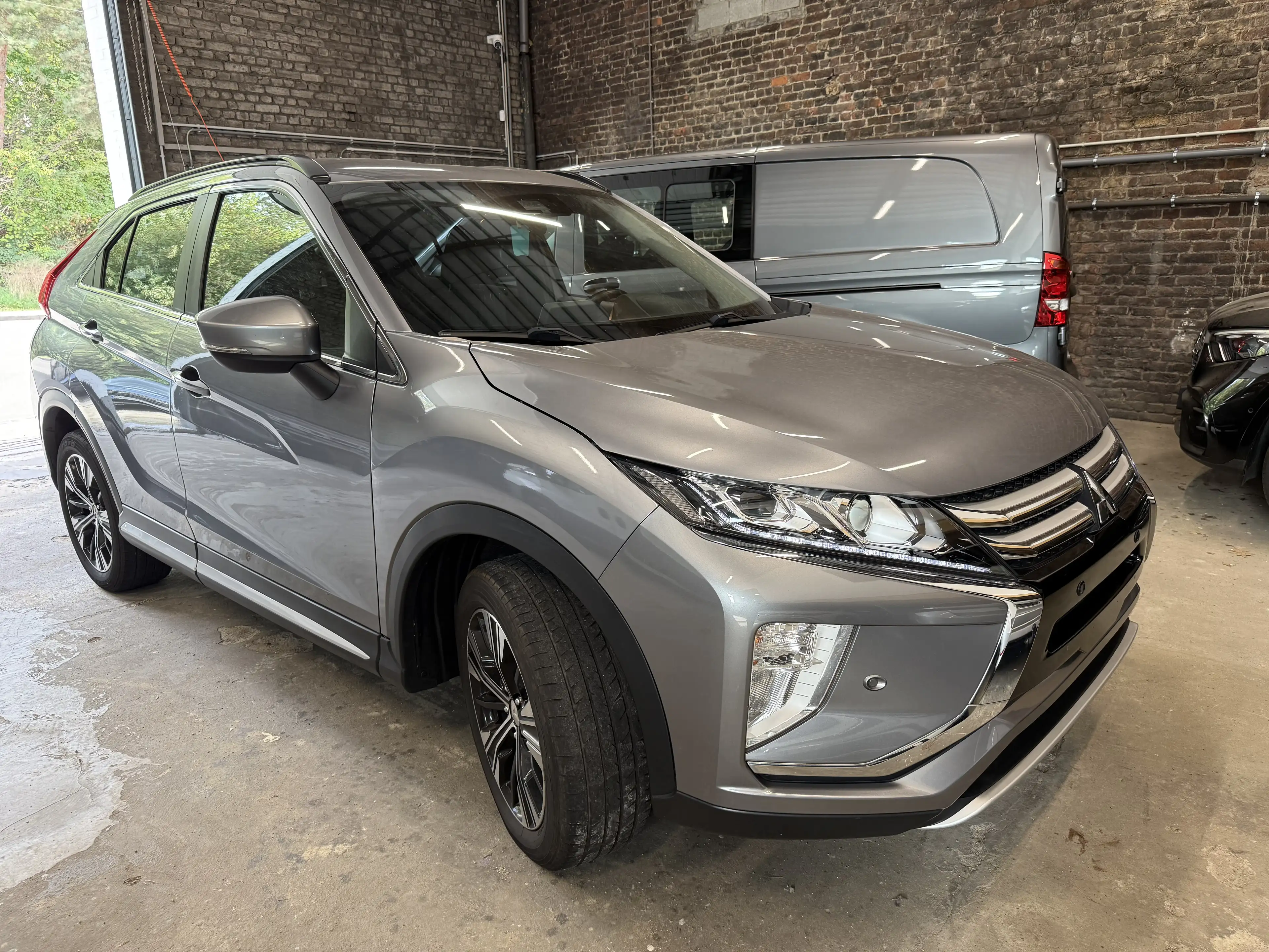 Mitsubishi Eclipse Cross 1.5 T-MIVEC 163 CVT 2WD Instyle — photo 2