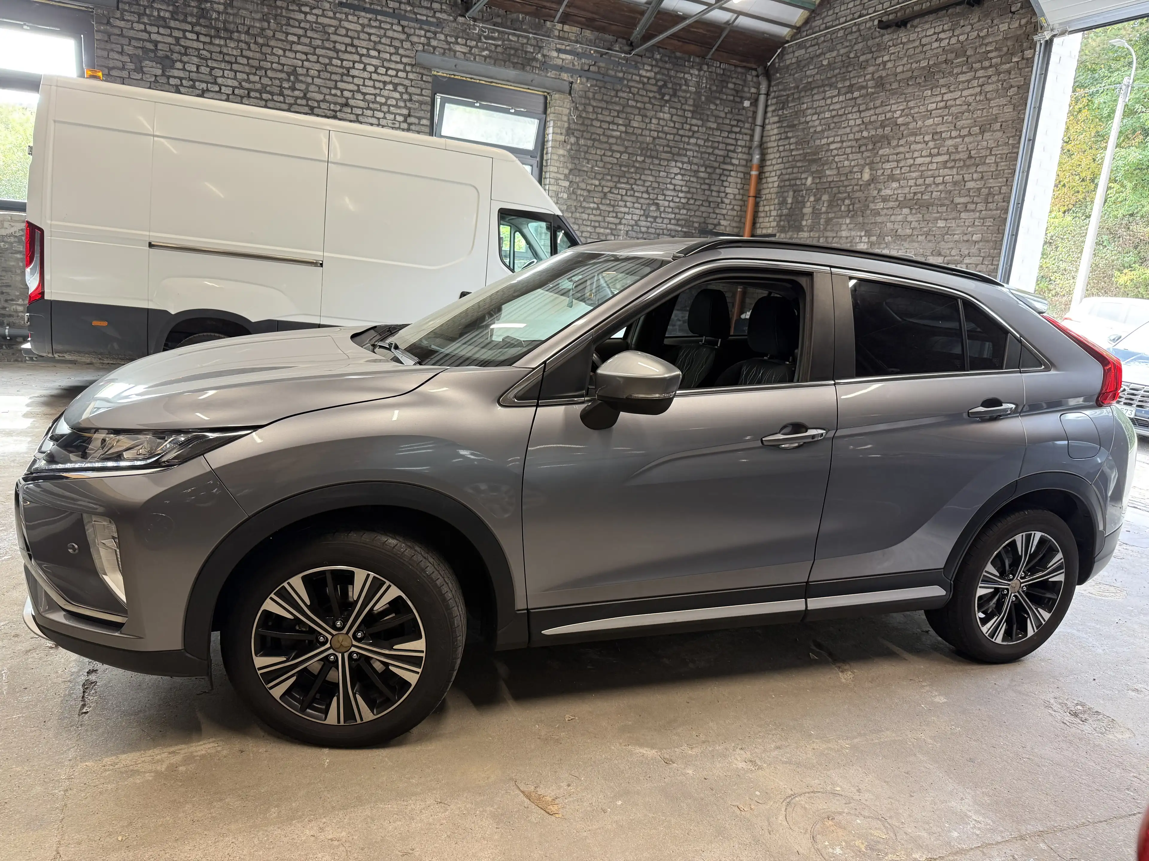 Mitsubishi Eclipse Cross 1.5 T-MIVEC 163 CVT 2WD Instyle — photo 3