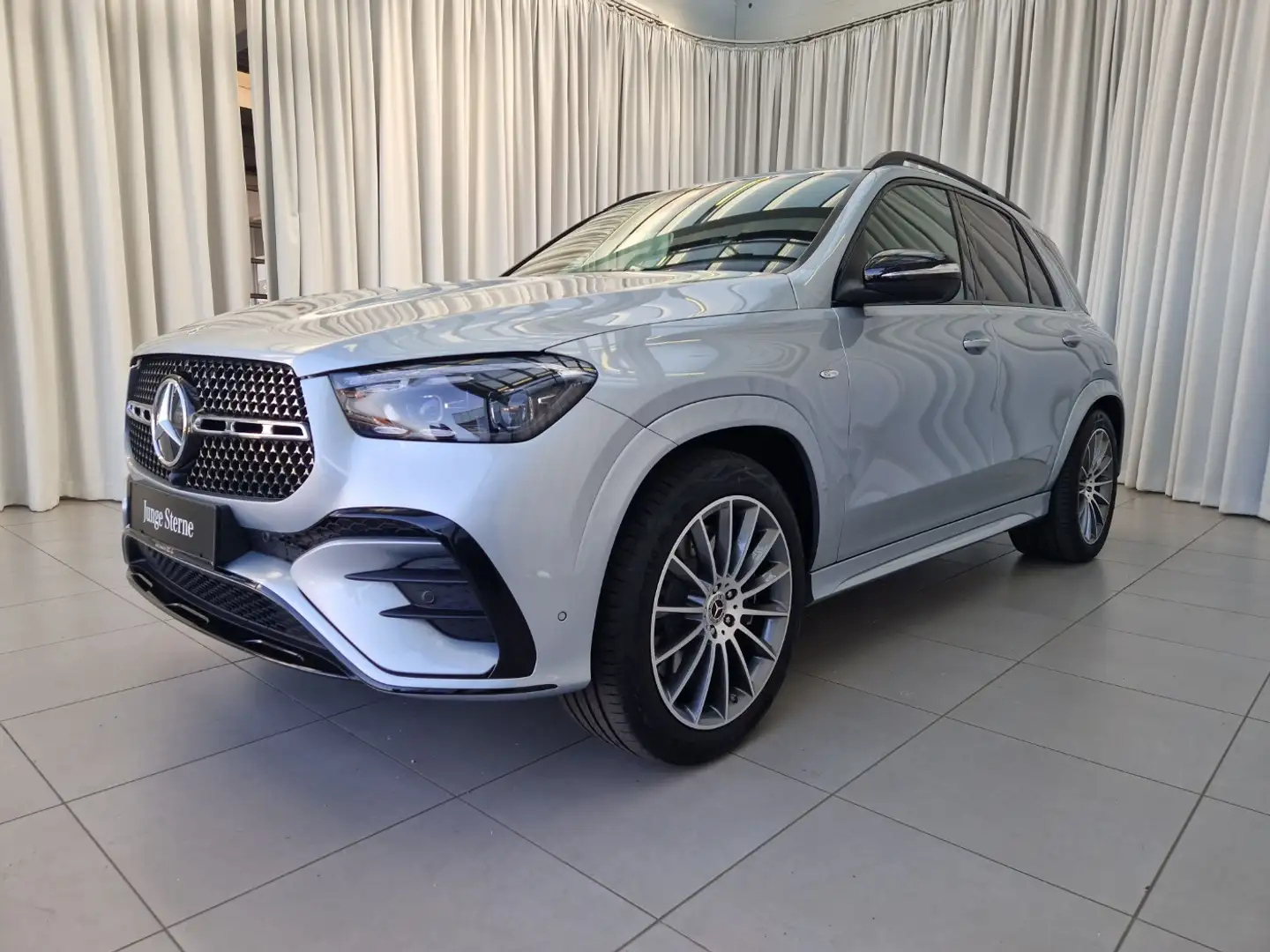 Mercedes-Benz GLE 350 de 4MATIC mit EQ Hybrid  Ö-Edition AMG Argent - 2