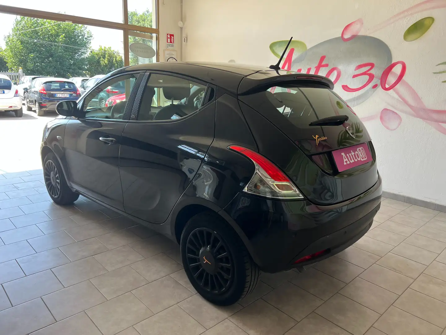 Lancia Ypsilon Ypsilon III 1.2 Black & Noir 69CV Gpl CASA MADRE Nero - 2