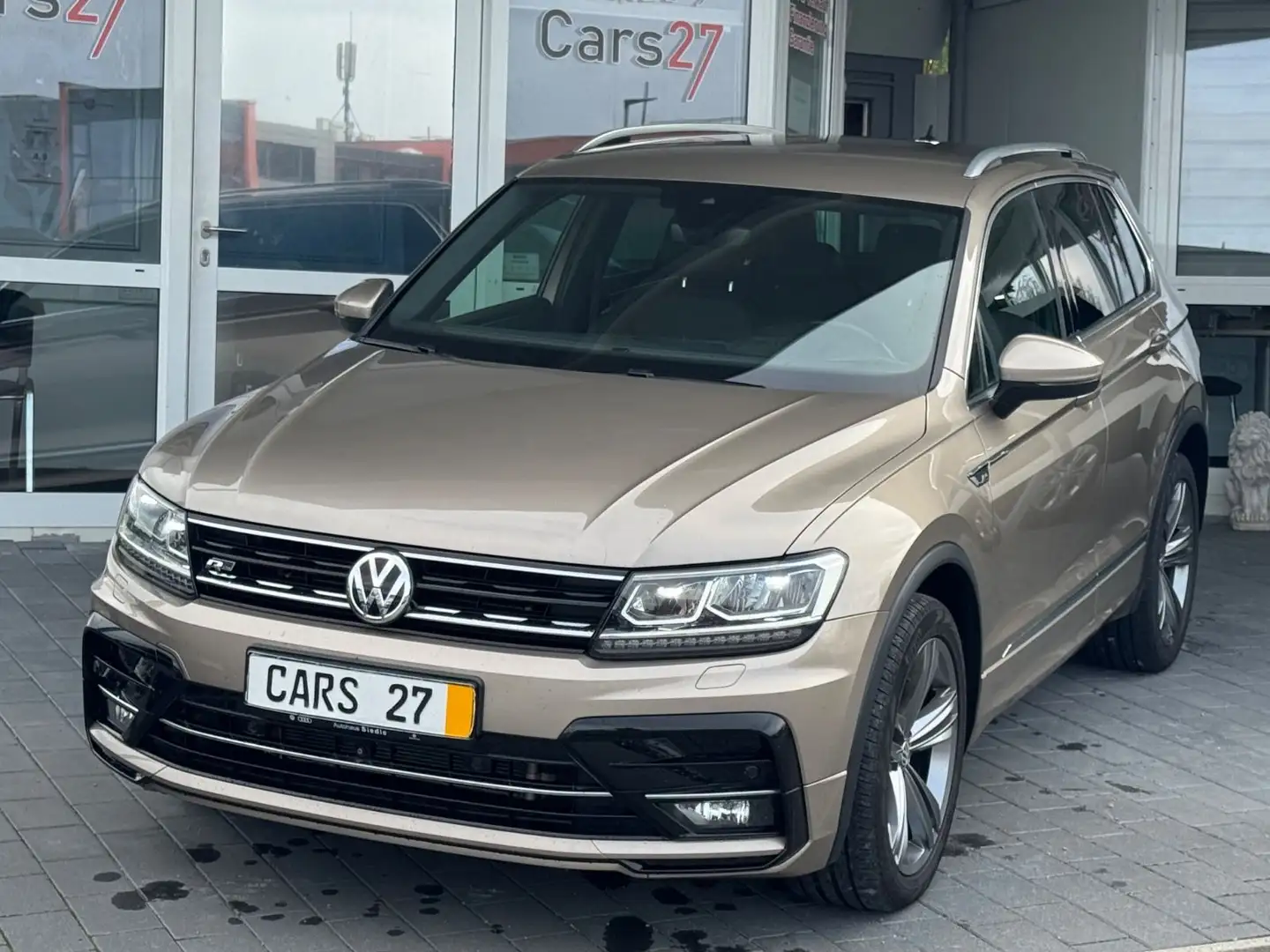 Volkswagen Tiguan Highline 4M R-LINE Virt.Co. LED LANE/ACC Beige - 1