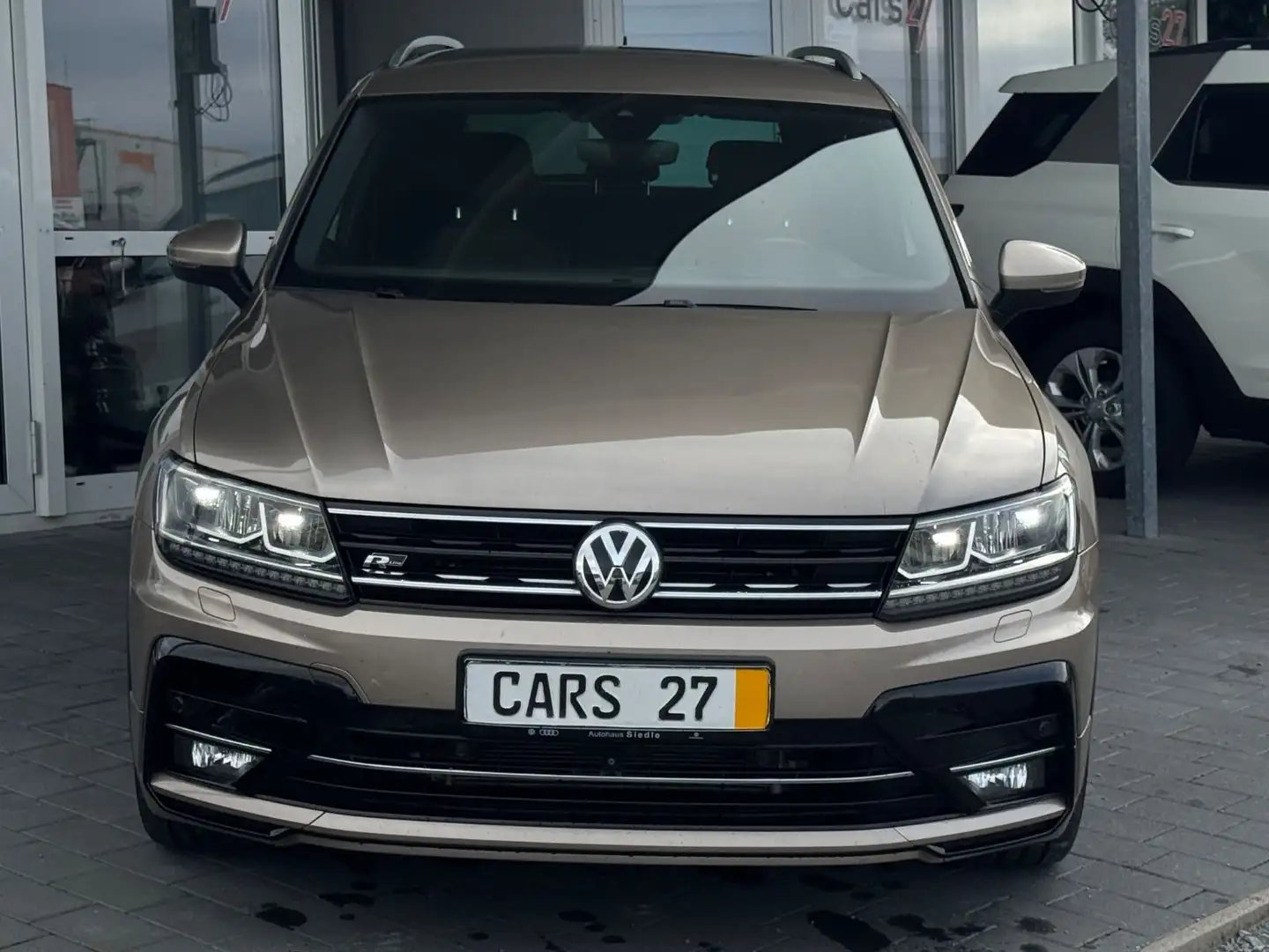 Volkswagen Tiguan Highline 4M R-LINE Virt.Co. LED LANE/ACC Beige - 2