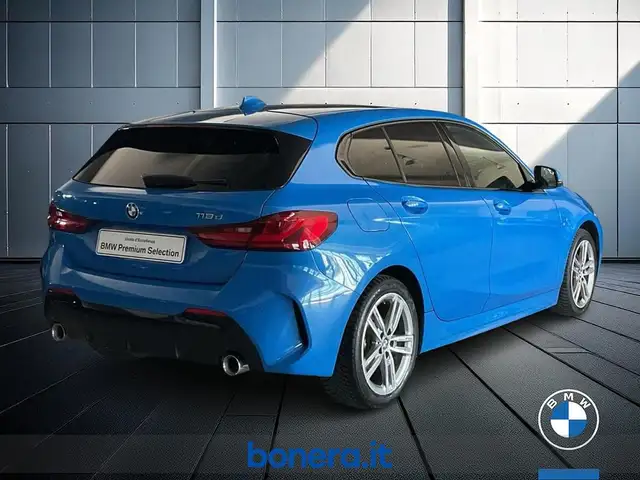 BMW 1 Series view 6