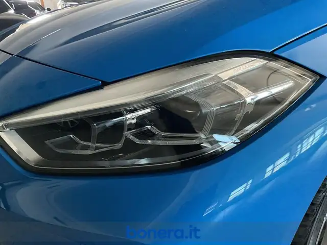 BMW 1 Series view 10