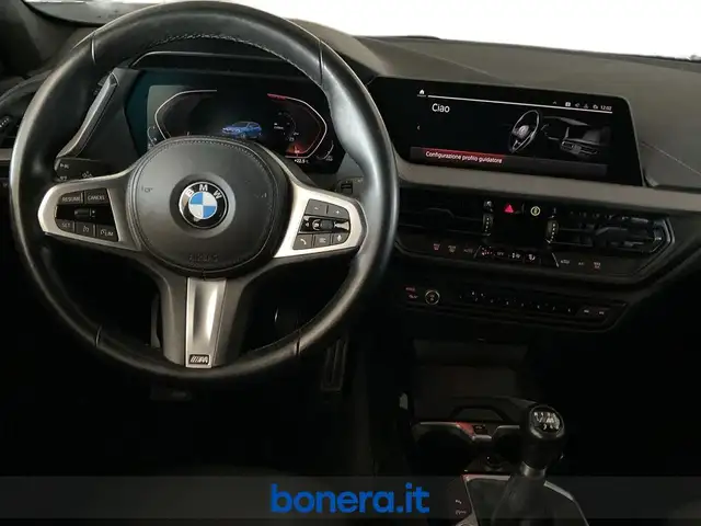 BMW 1 Series view 15