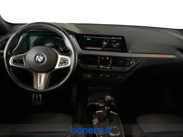 BMW 1 Series view 17