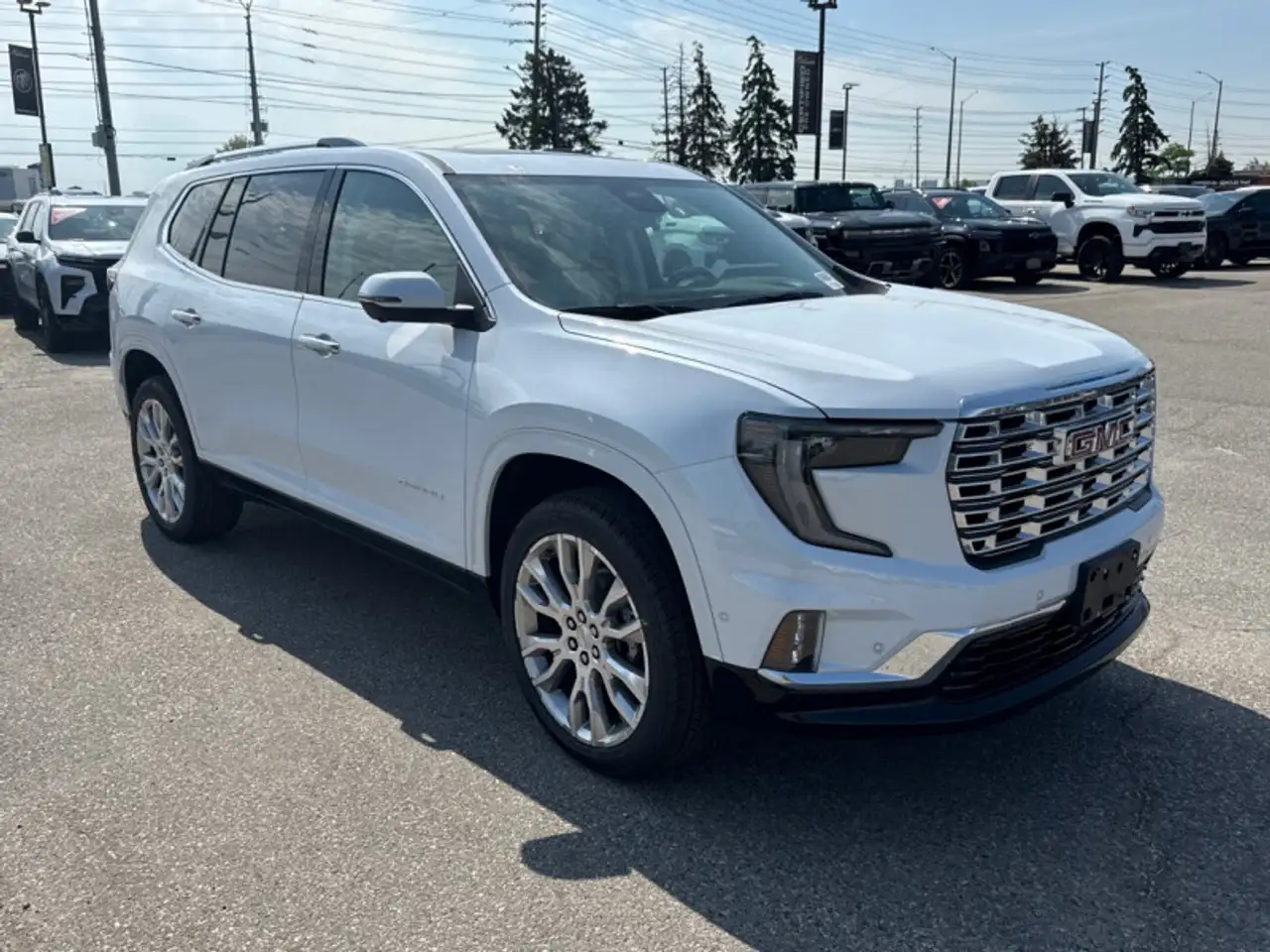 GMC Acadia снимка GMC Acadia