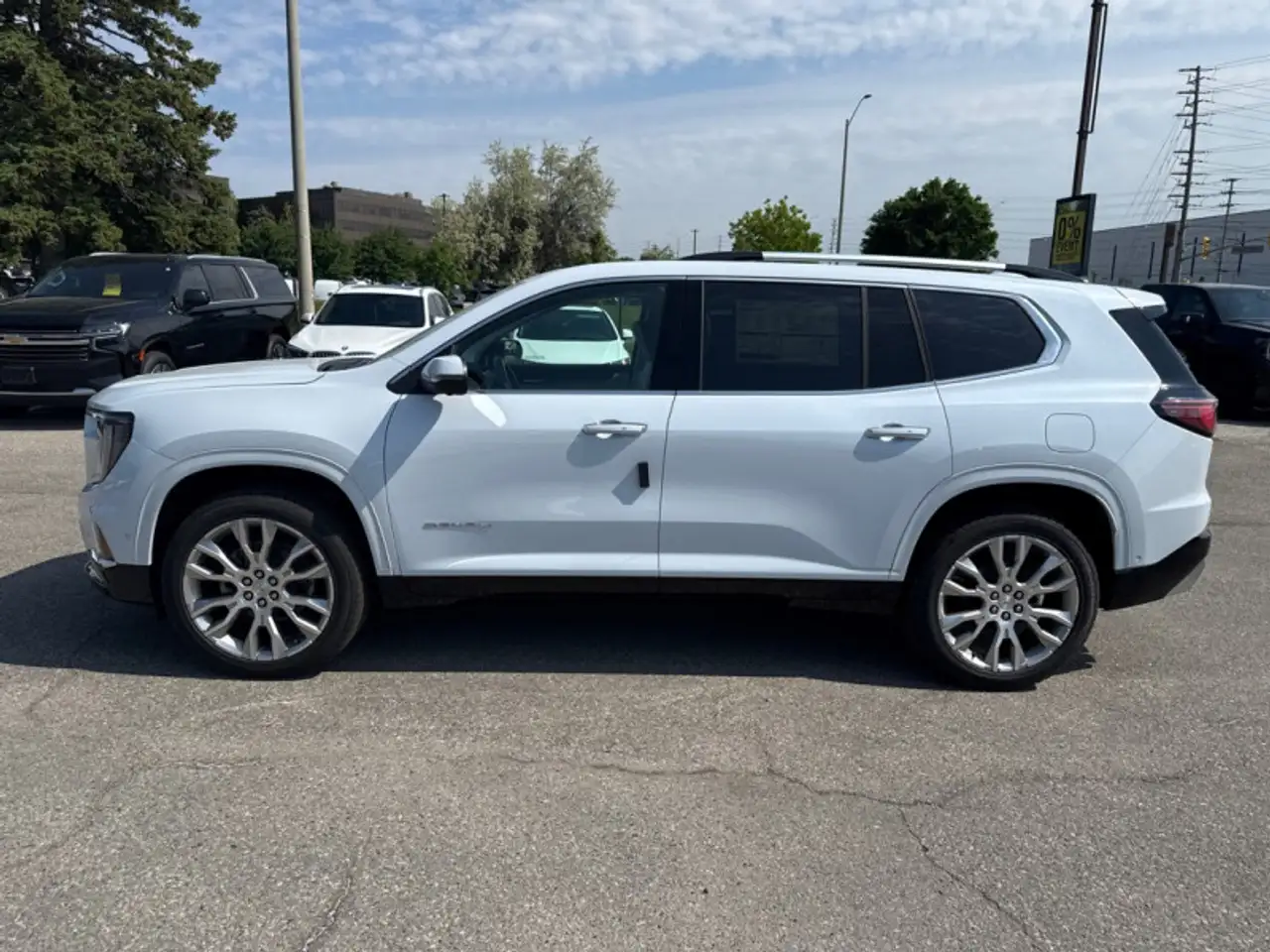 GMC Acadia снимка GMC Acadia