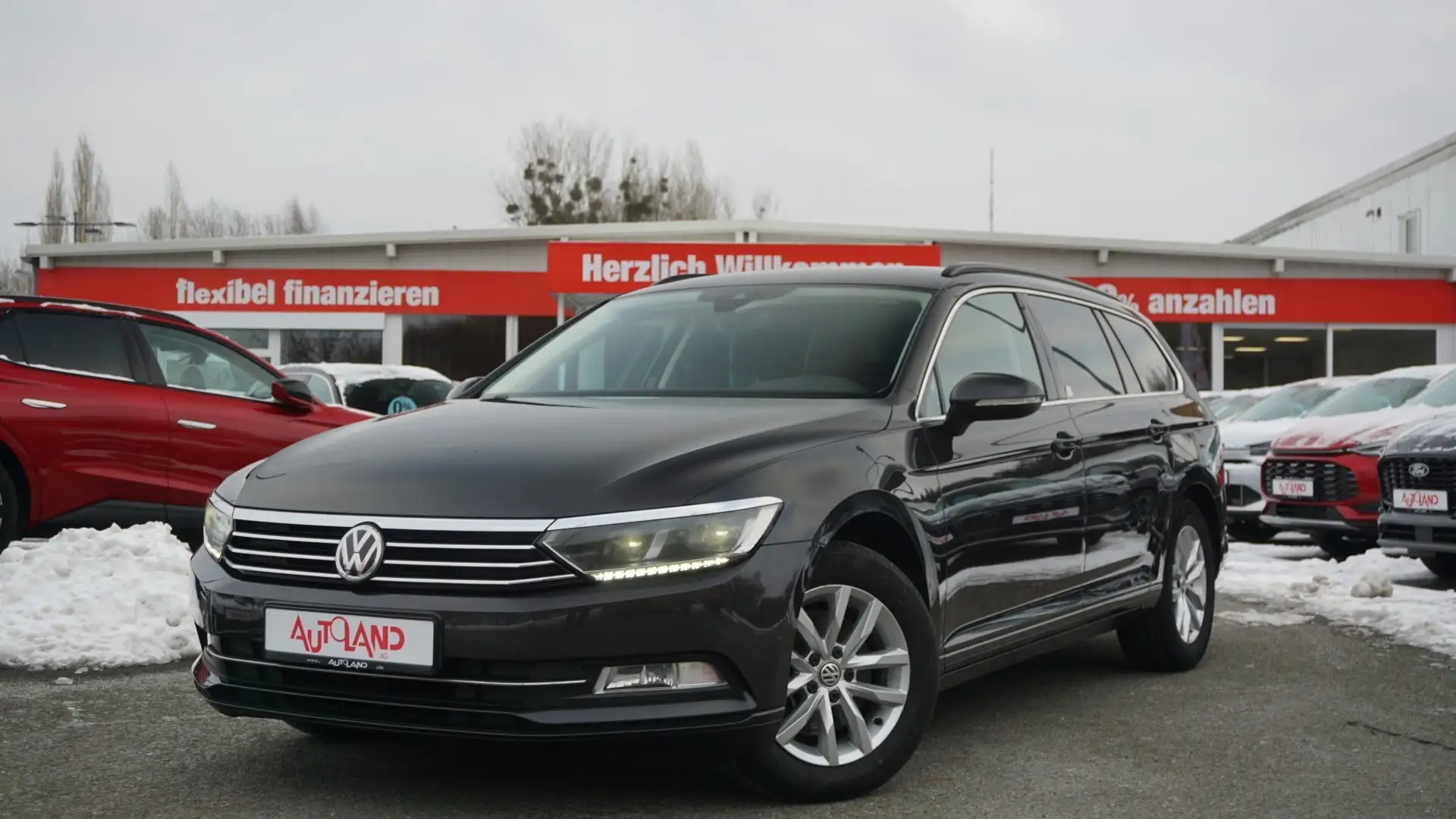 Volkswagen Passat Variant 2.0 TDI LED AHK NAVI PDC ACC SHZ 1. Argent - 2