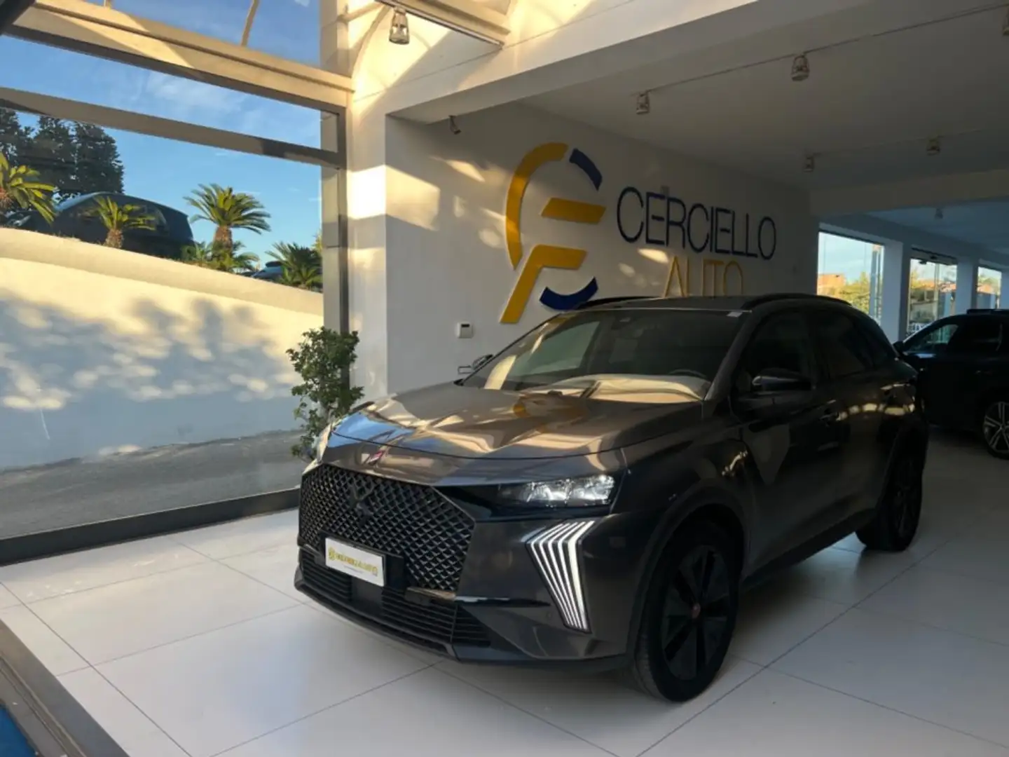 DS Automobiles DS 7 BlueHDi 130 aut. Performance Line tua da €289,00 Gris - 1