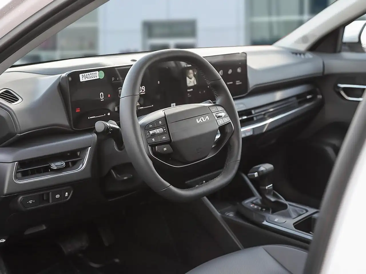 Kia K4 снимка Kia K4