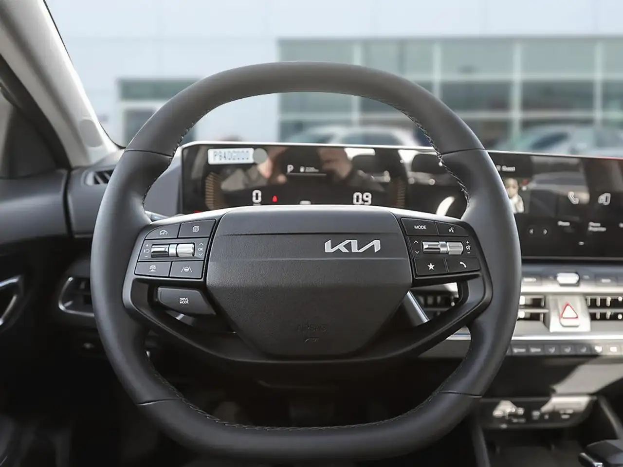 Kia K4 снимка Kia K4