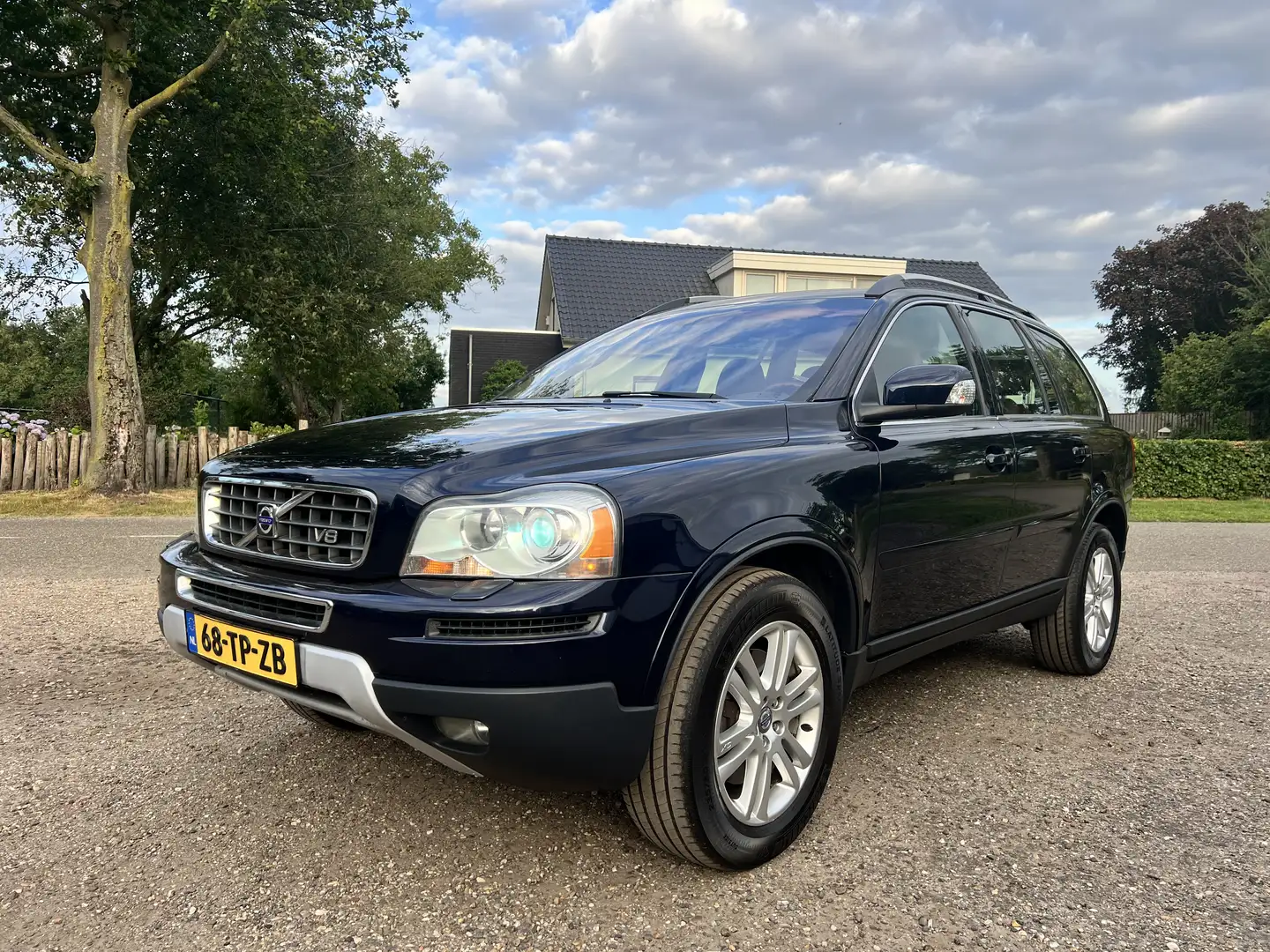 Volvo XC90 4.4 V8 Summum AWD 7-Persoons Blauw - 1
