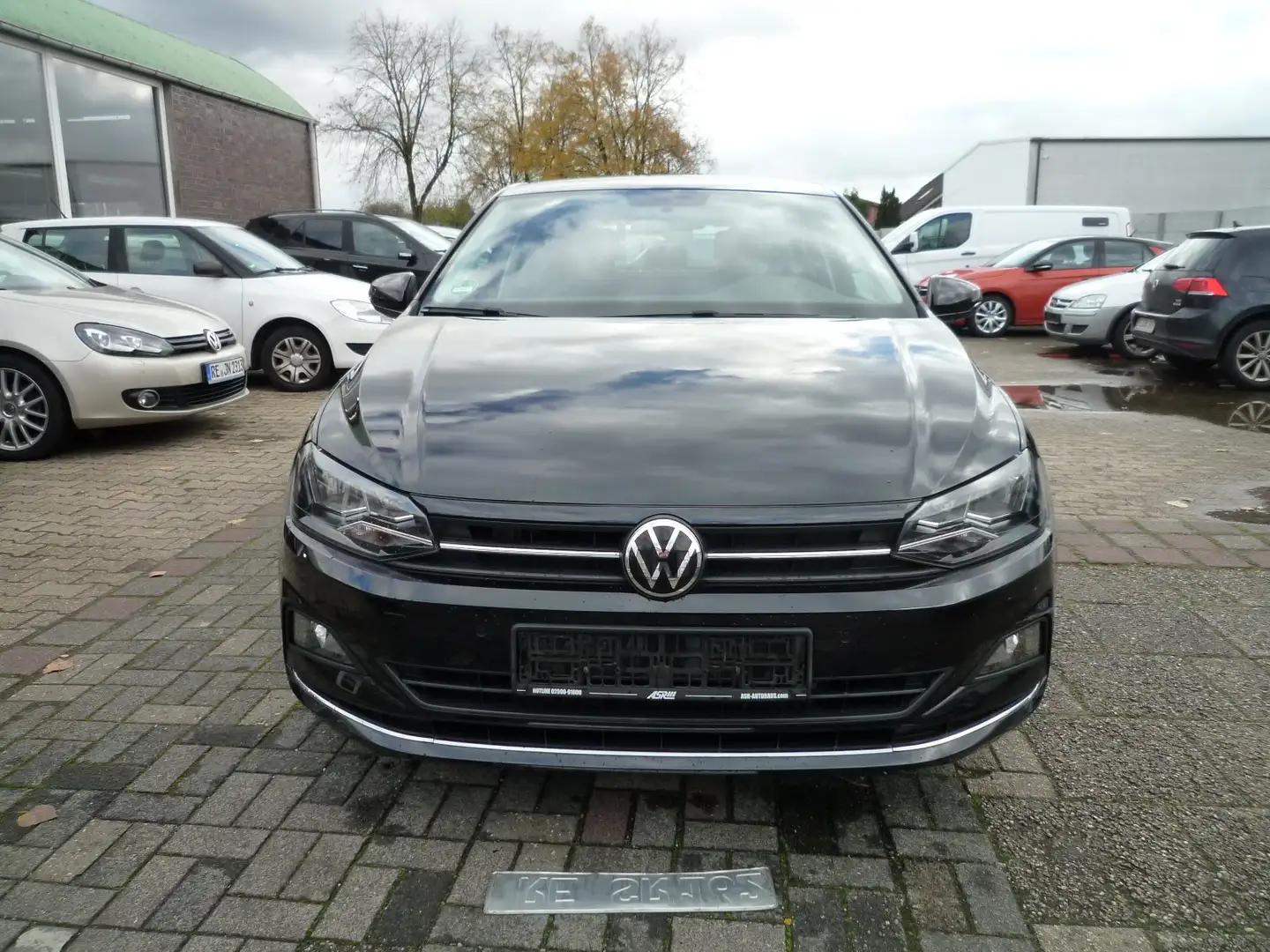 Volkswagen Polo Highline Schwarz - 1