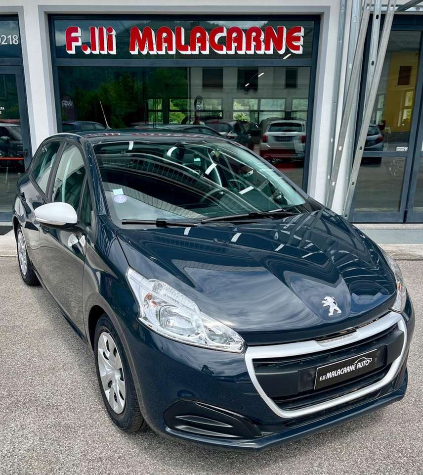 Peugeot 208 PureTech 68CV S&S 5 porte Like NEOPATENTATI