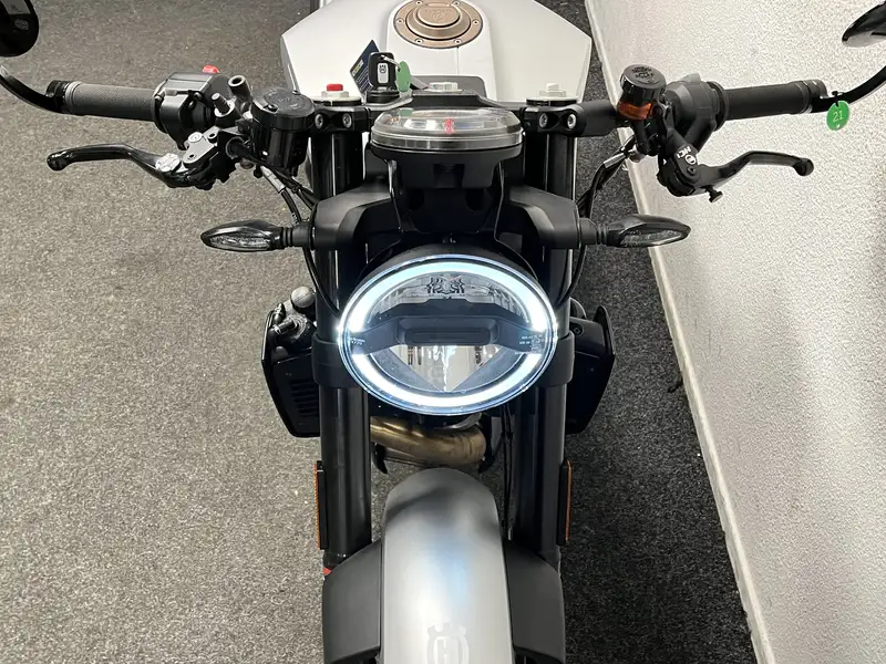 Husqvarna Vitpilen - foto 3