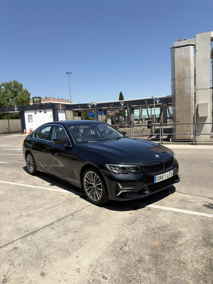 BMW 320 320dA Negro - 1