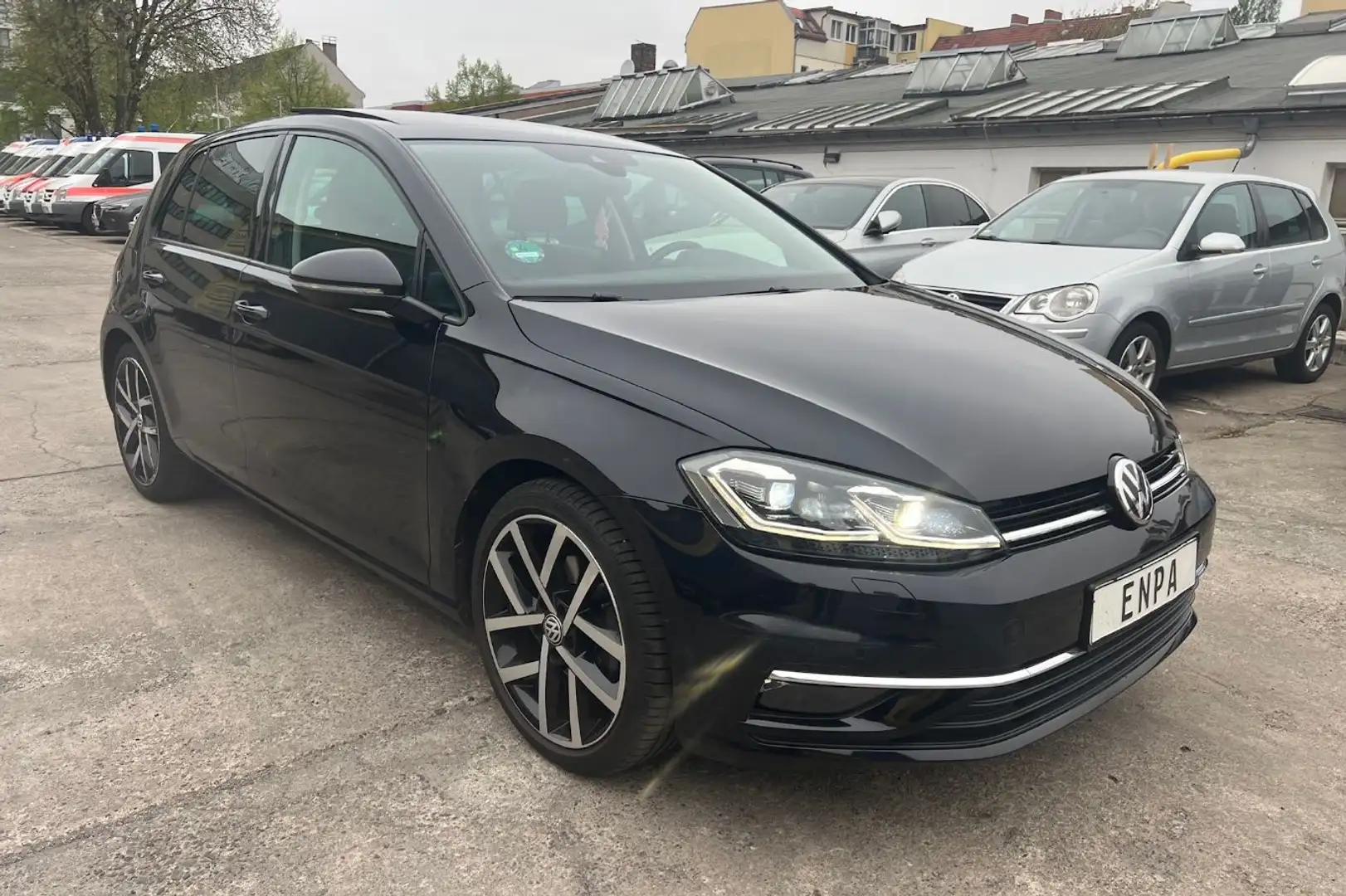 Volkswagen Golf VII HIGHLINE|LED|PANO|KAMERA|VIRTUAL-TACHO Noir - 1