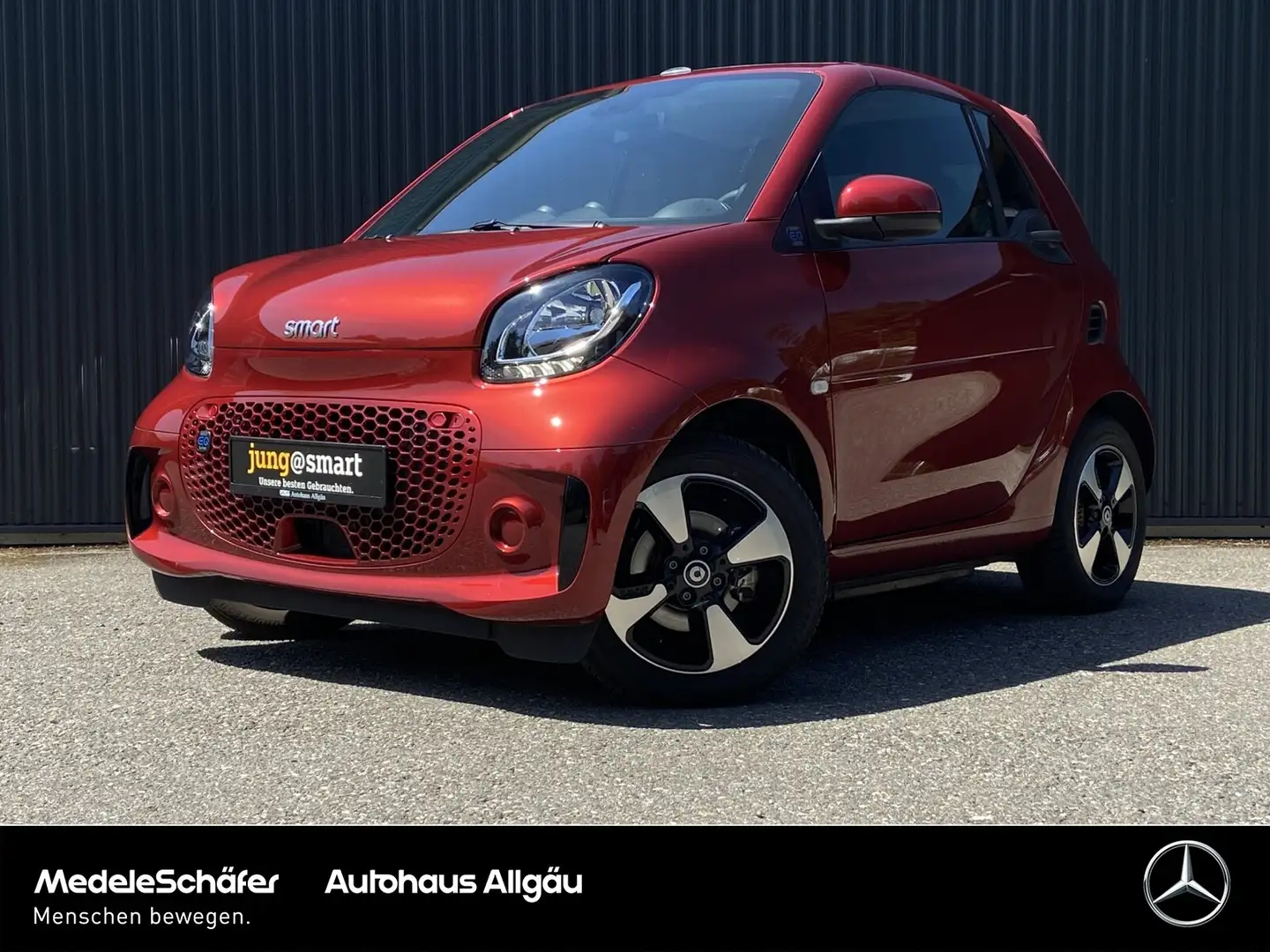 smart forTwo smart EQ fortwo cabrio Cool&Audio PlusP. SHZ DAB Rot - 1