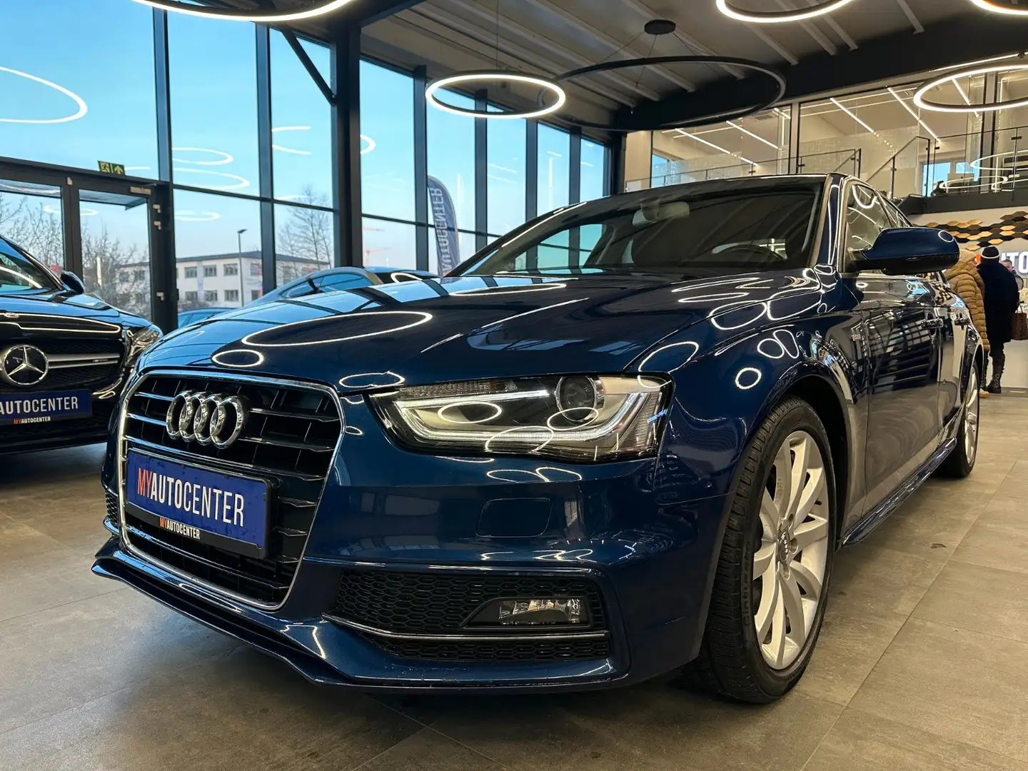 Audi A4 Lim. Ambition *Bi-Xenon*Navi*Bluetooth*PDC* Blau - 2