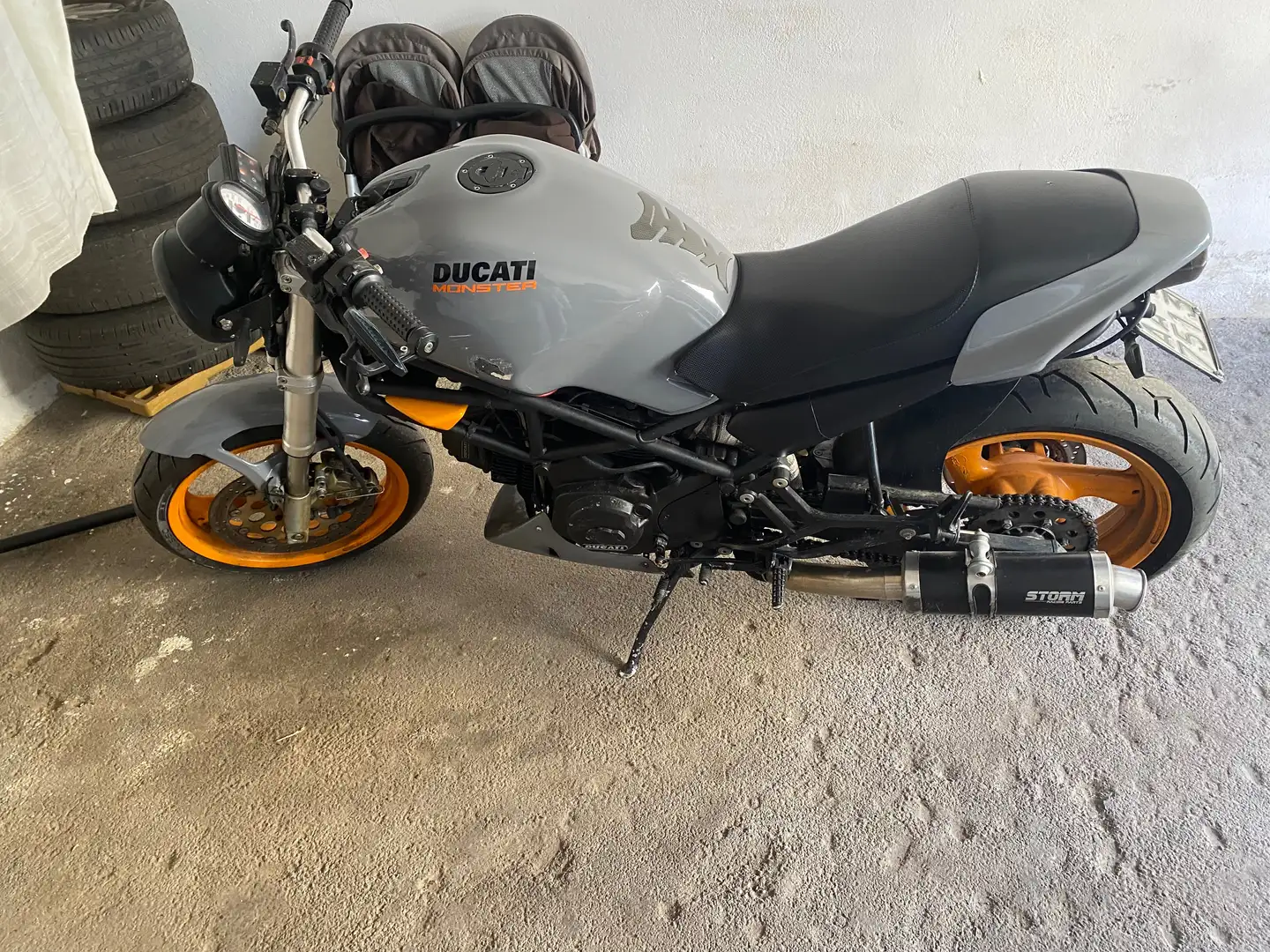 Ducati Monster 600 Grigio - 2