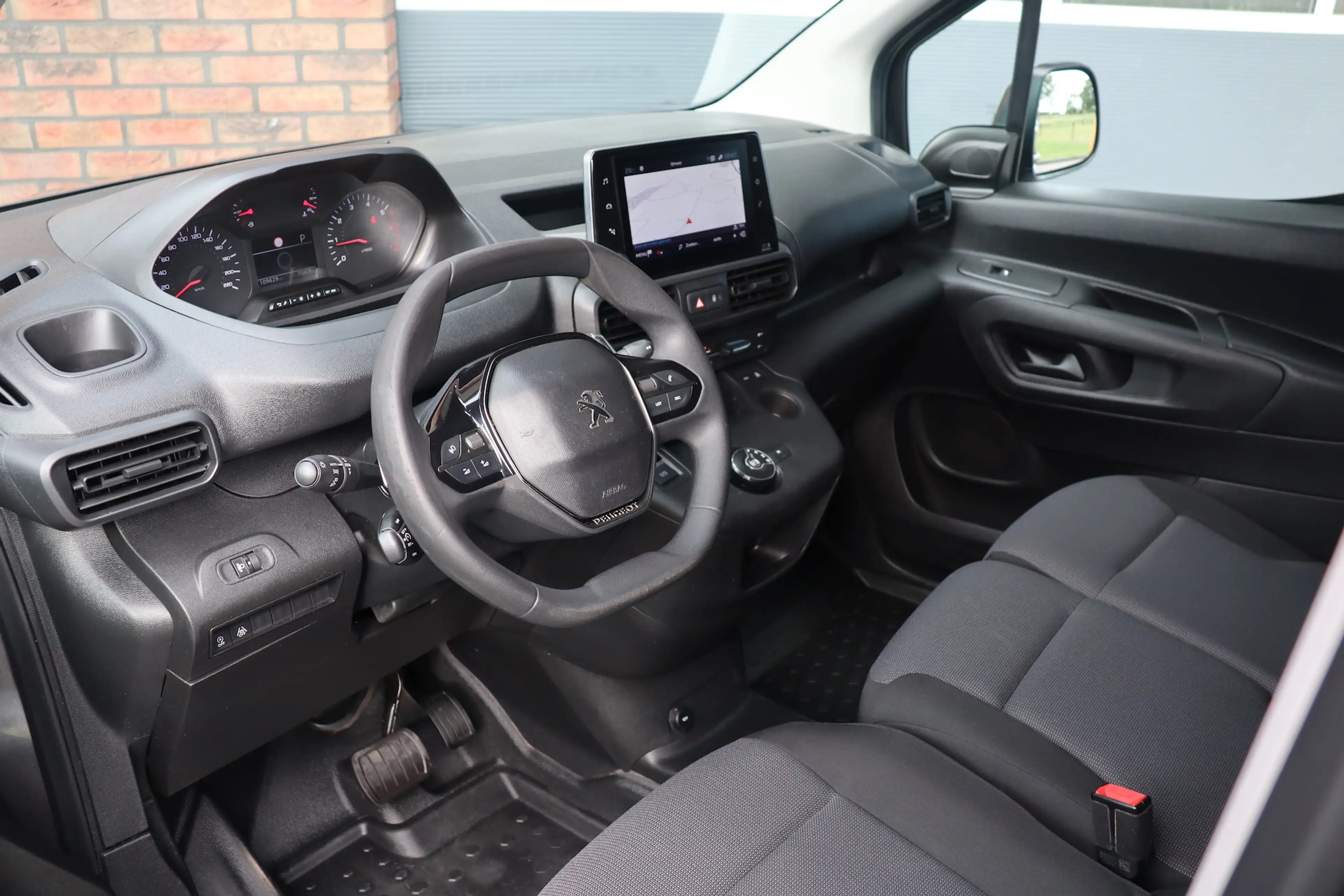 Peugeot Partner 1.5 BlueHDI Grip Long Automaat, trekhaak — photo 5