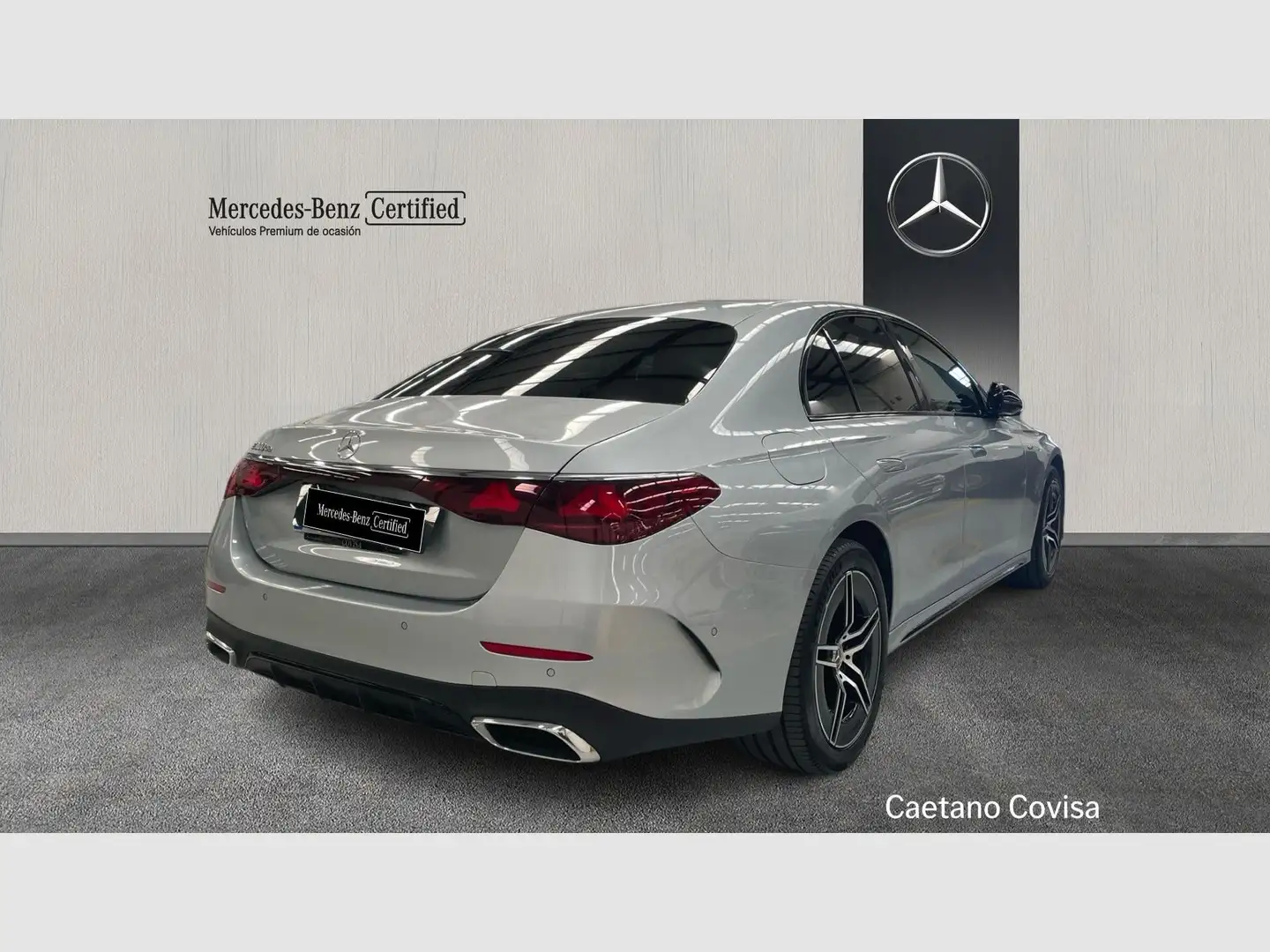 Mercedes-Benz E 300 de 4MATIC con tecnología híbrida EQ Estate Plateado - 2