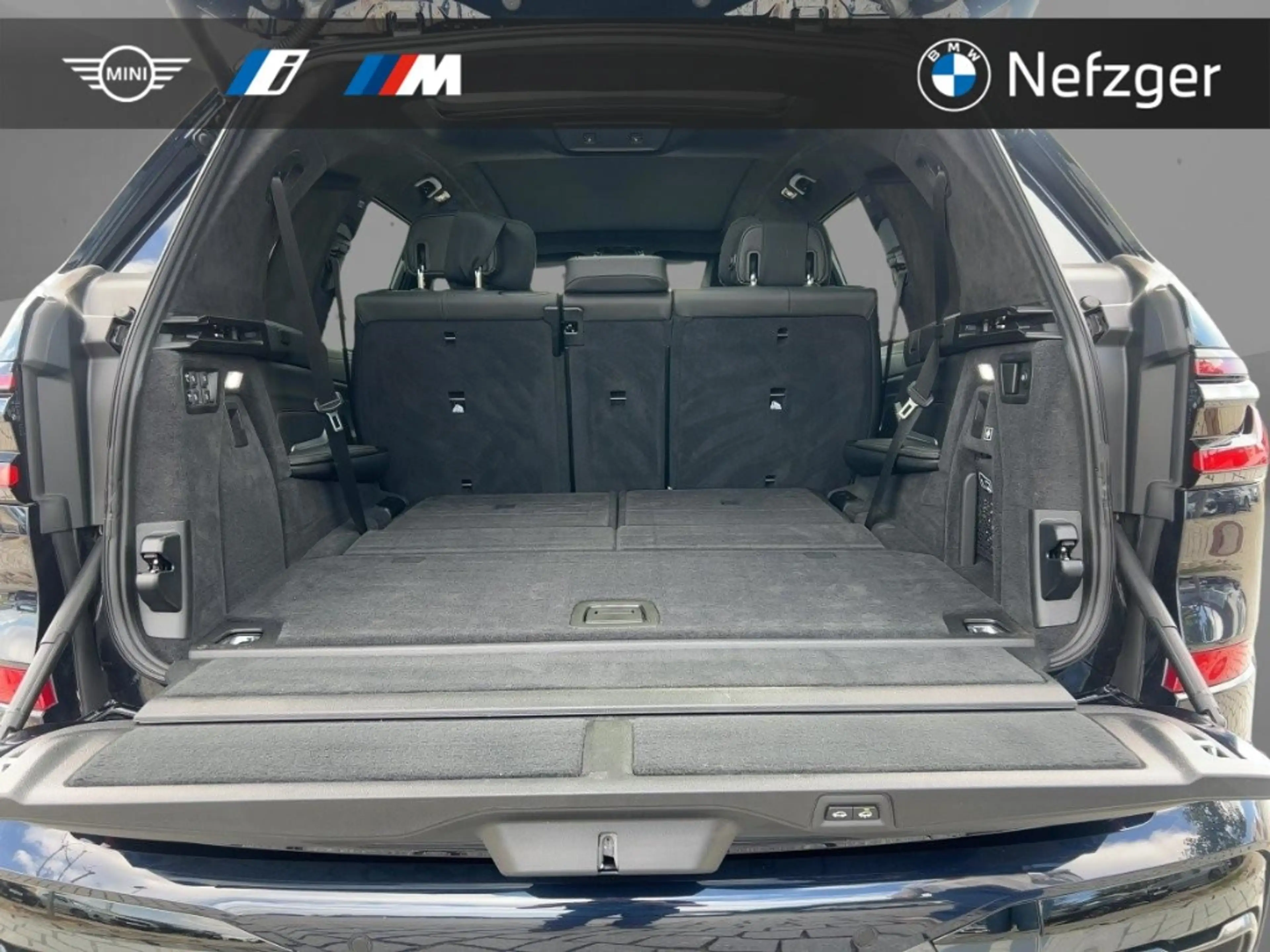BMW X7 xDrive40i M Paket Pro LED AHK H&K Pano Soft-Close — photo 6