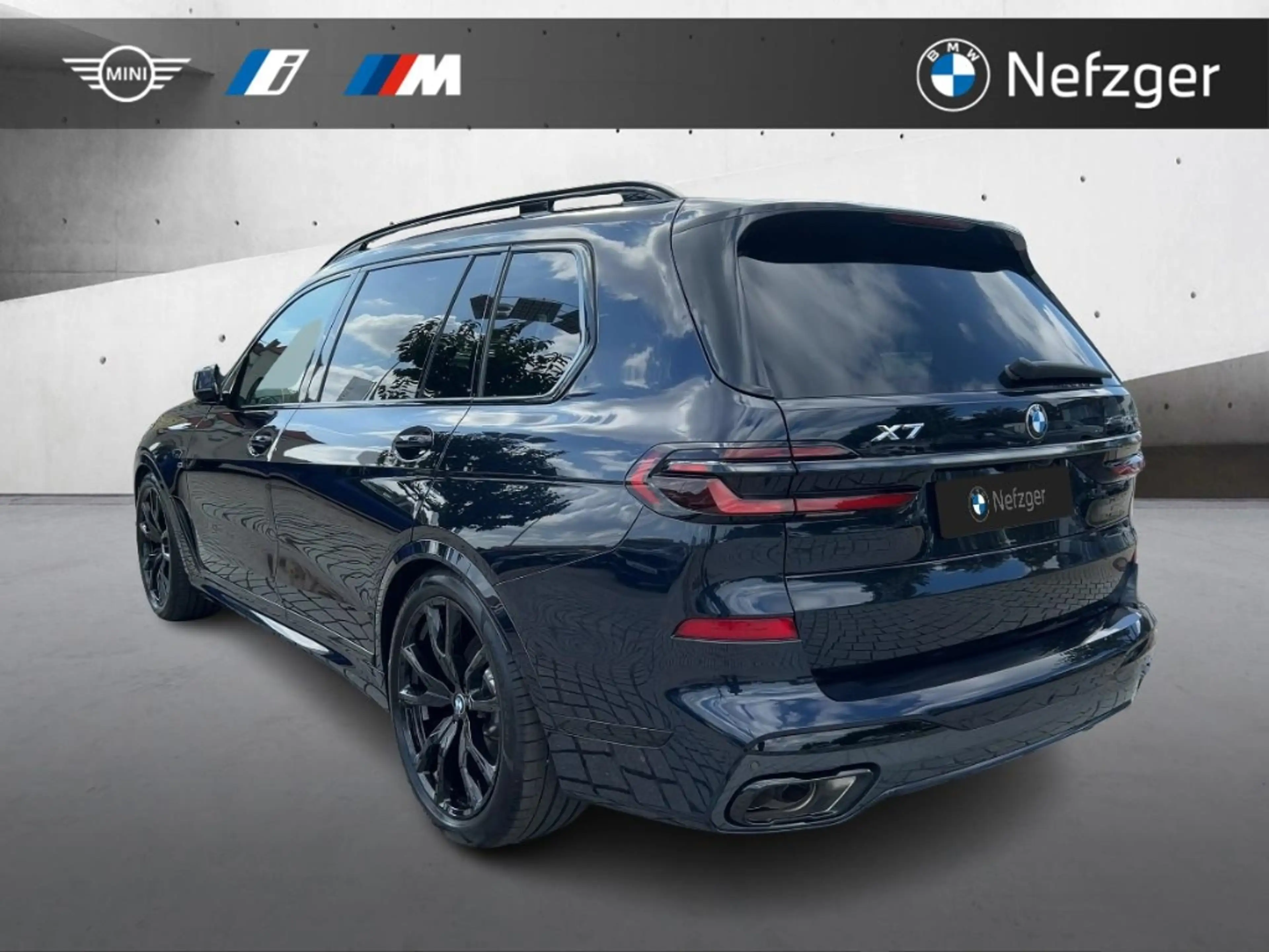 BMW X7 xDrive40i M Paket Pro LED AHK H&K Pano Soft-Close — photo 3