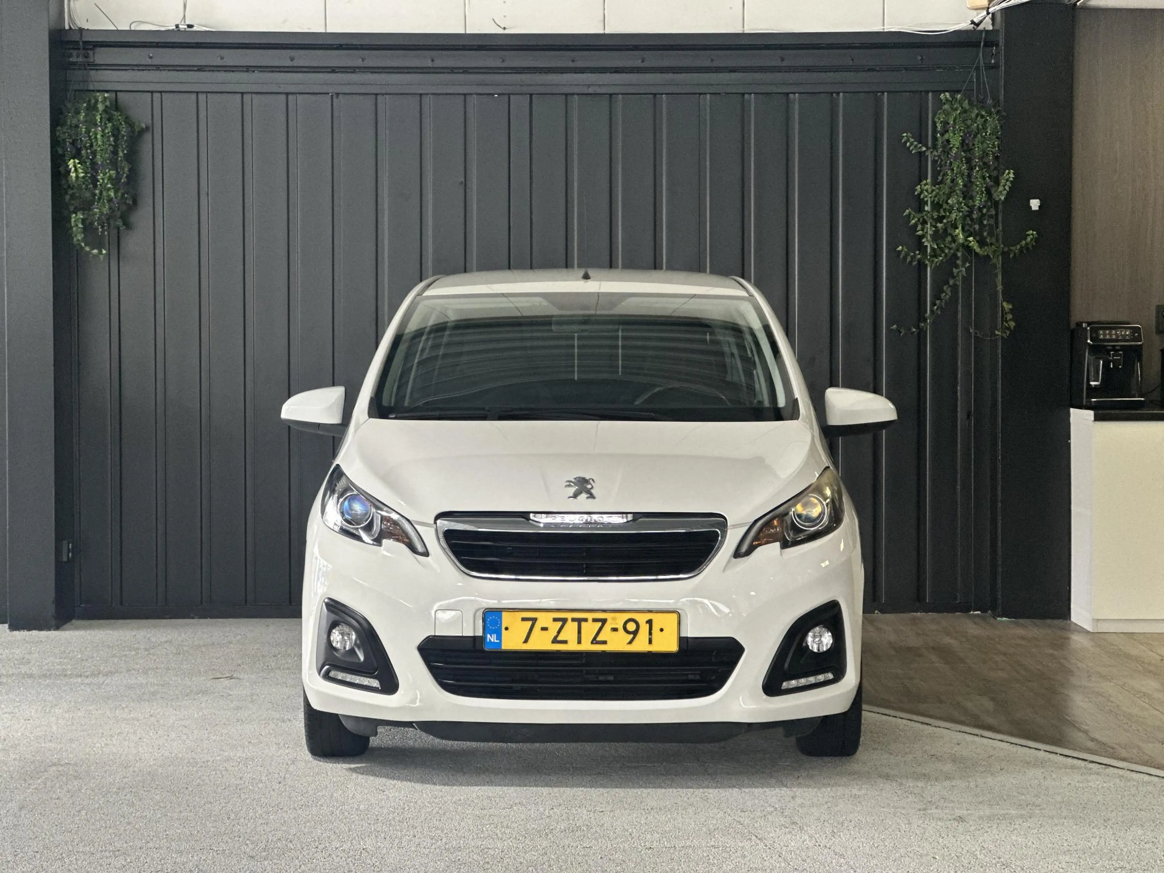 Peugeot 108 1.0 e-VTi Active | Airco | Navigatie Scherm | elek — photo 2