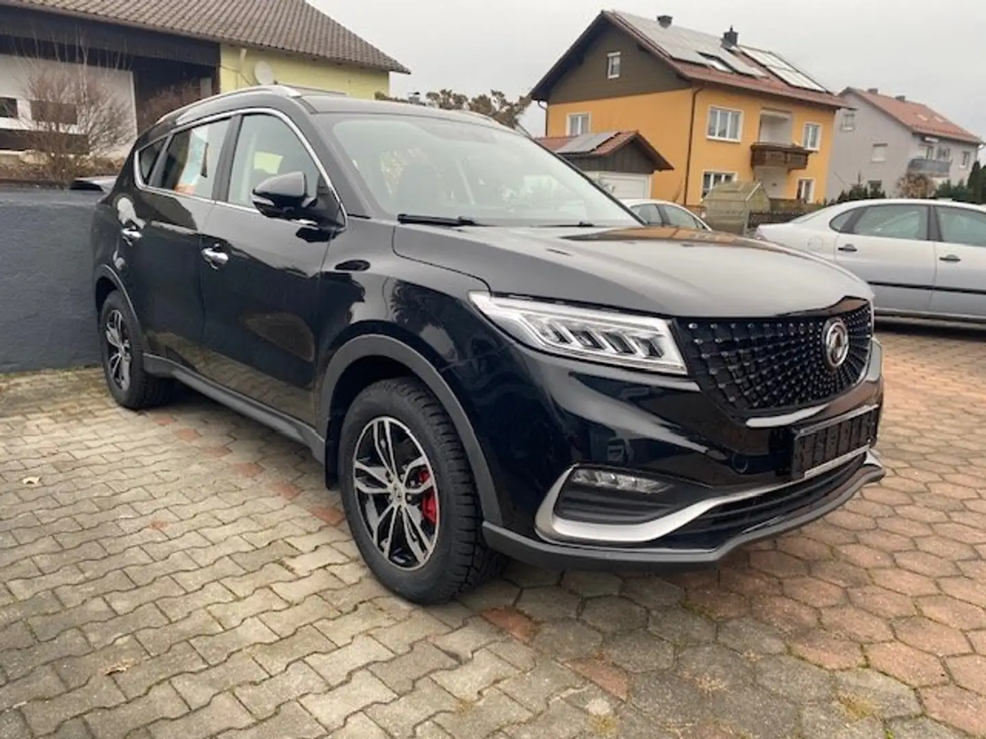 DFSK Fengon 580 1.5i Glory CVT Negru - 1