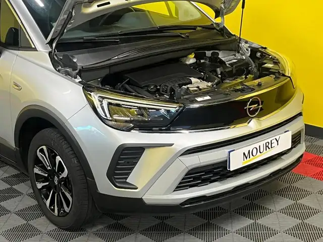 Opel Crossland view 2