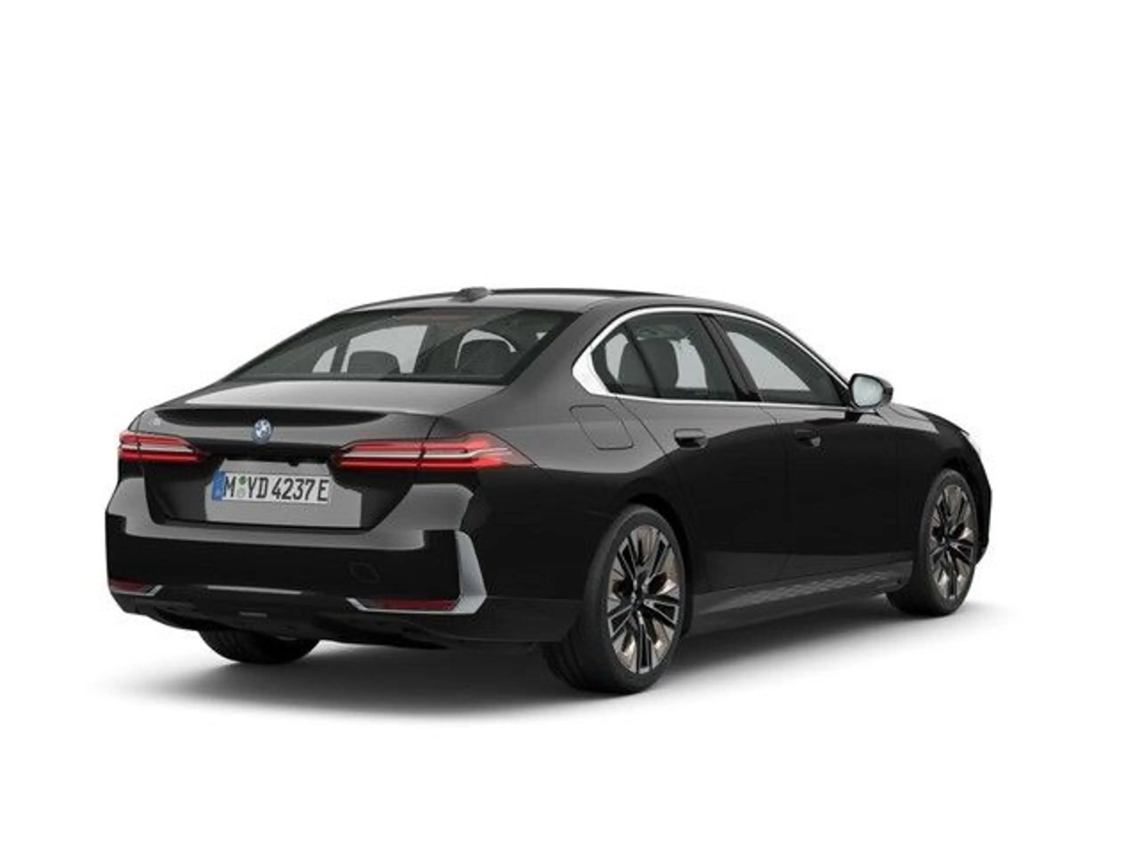 BMW i5 eDrive40 — photo 3