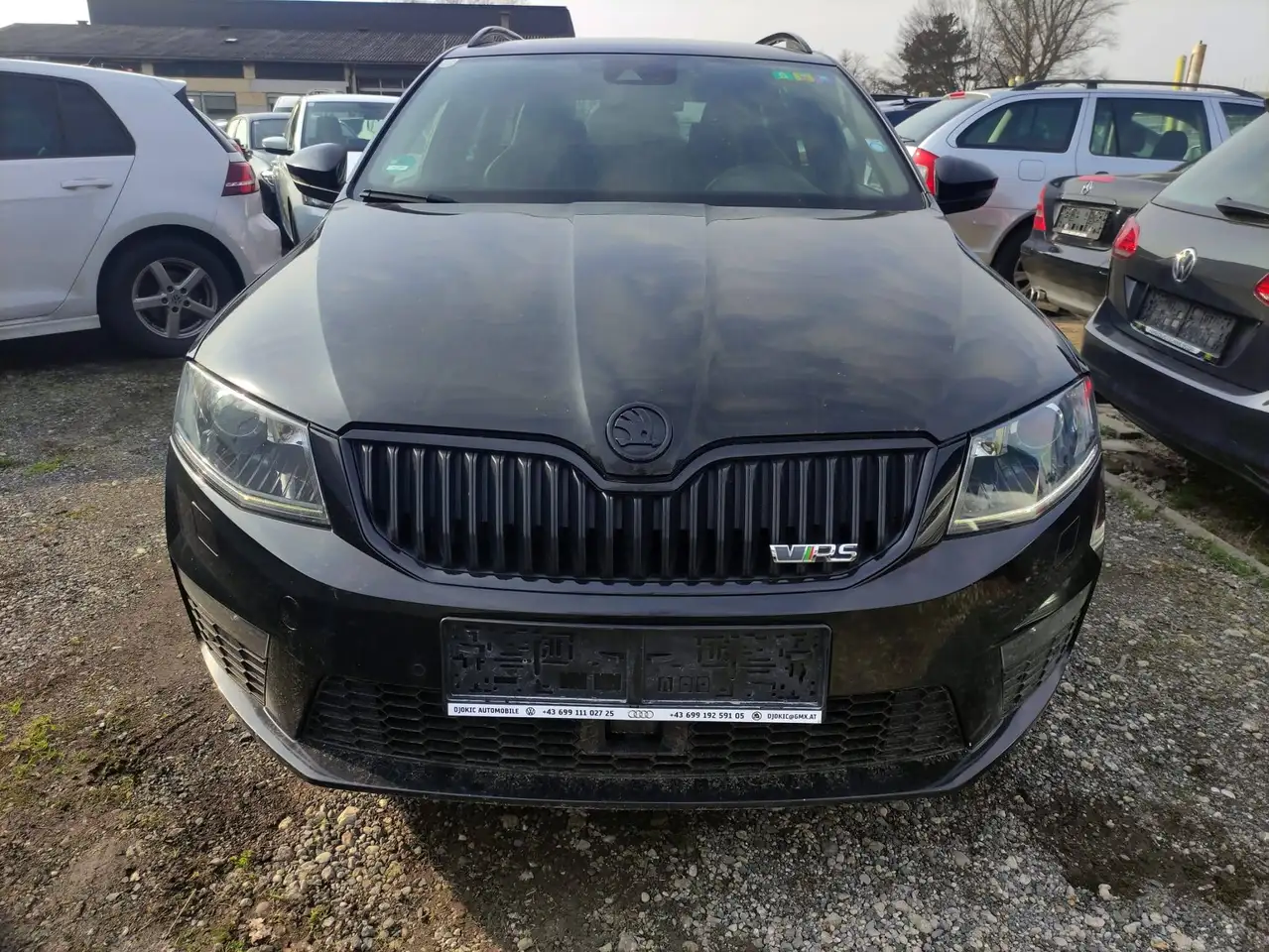Skoda Octavia Octavia Combi RS 2,0 TDI Green tec DSG RS — photo 1 of 18