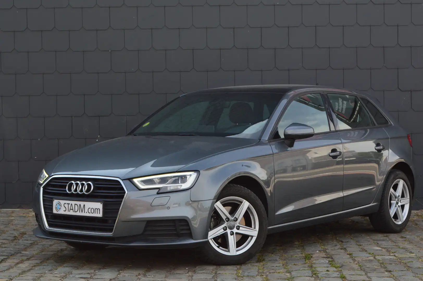 Audi A3 30 TDi Design 1HND Opendak Leder CarPass Grijs - 2