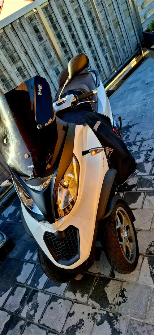 Piaggio MP3 500 Ie business Bílá - 1