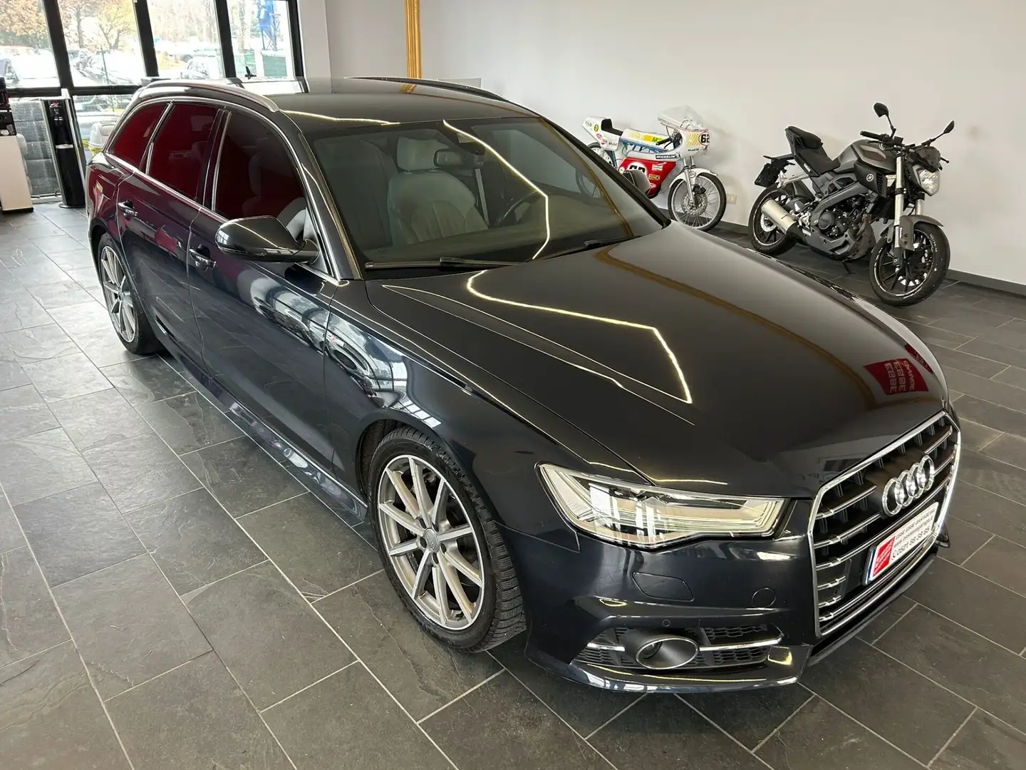 Audi A6 Avant 3.0 TDI S tronic quattro edition Blu/Azzurro - 2